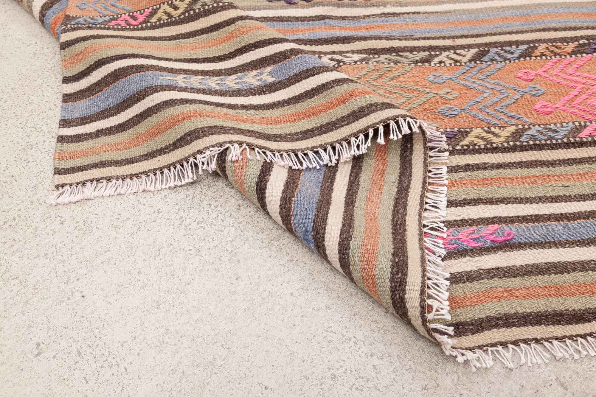 Vintage Kilim Canakale 203 x 150cm - Wild Heart Free Soul