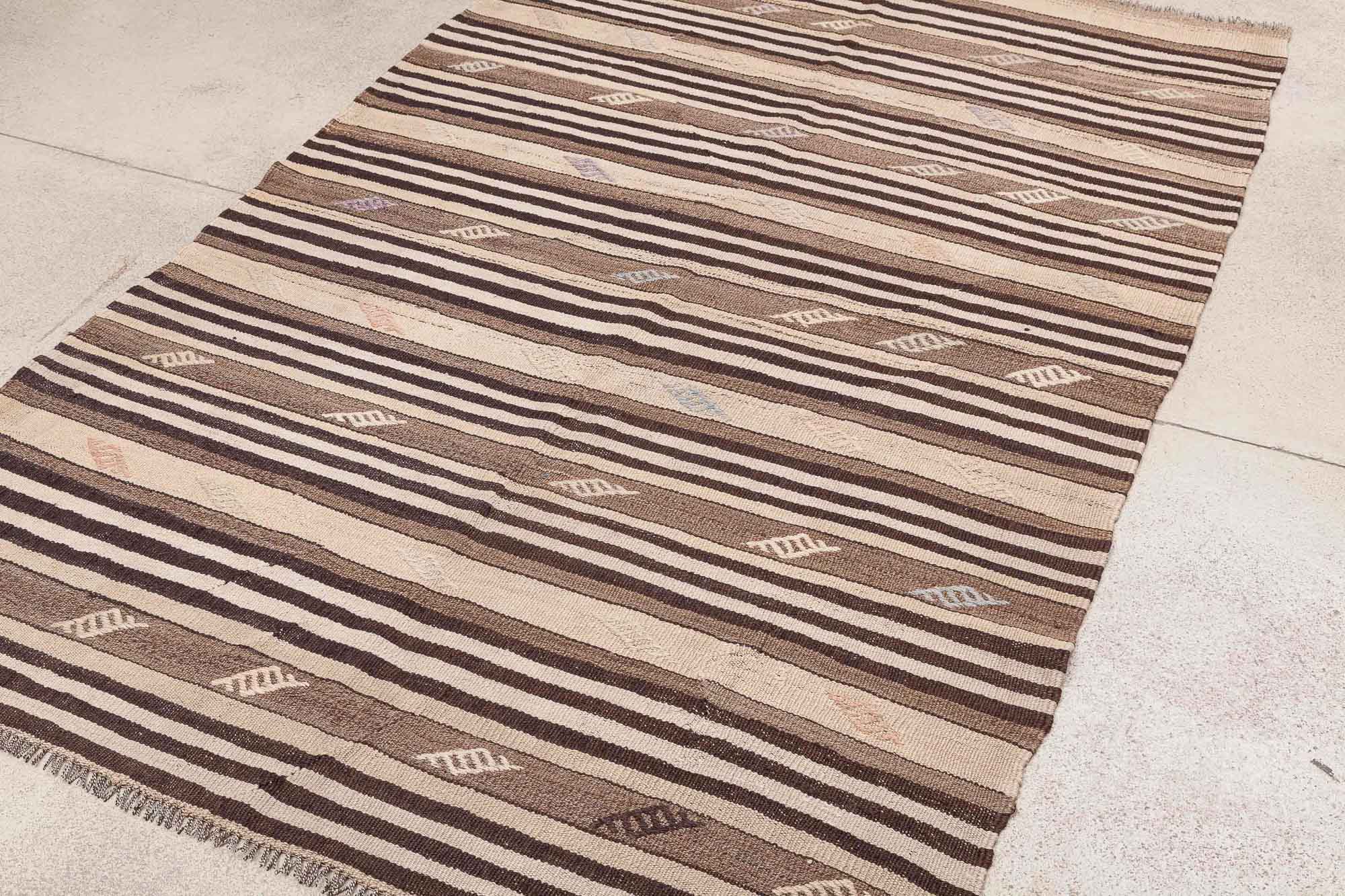 Vintage Kilim Canakale 220 x 143cm - Wild Heart Free Soul