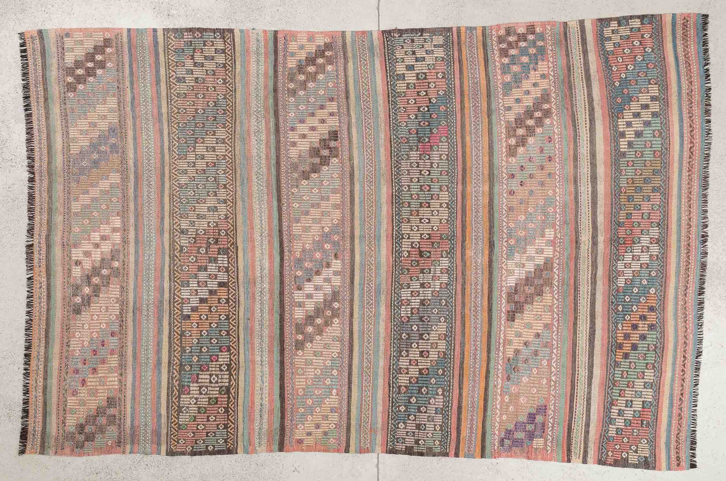 Vintage Kilim Canakale 245 x 154cm - Wild Heart Free Soul