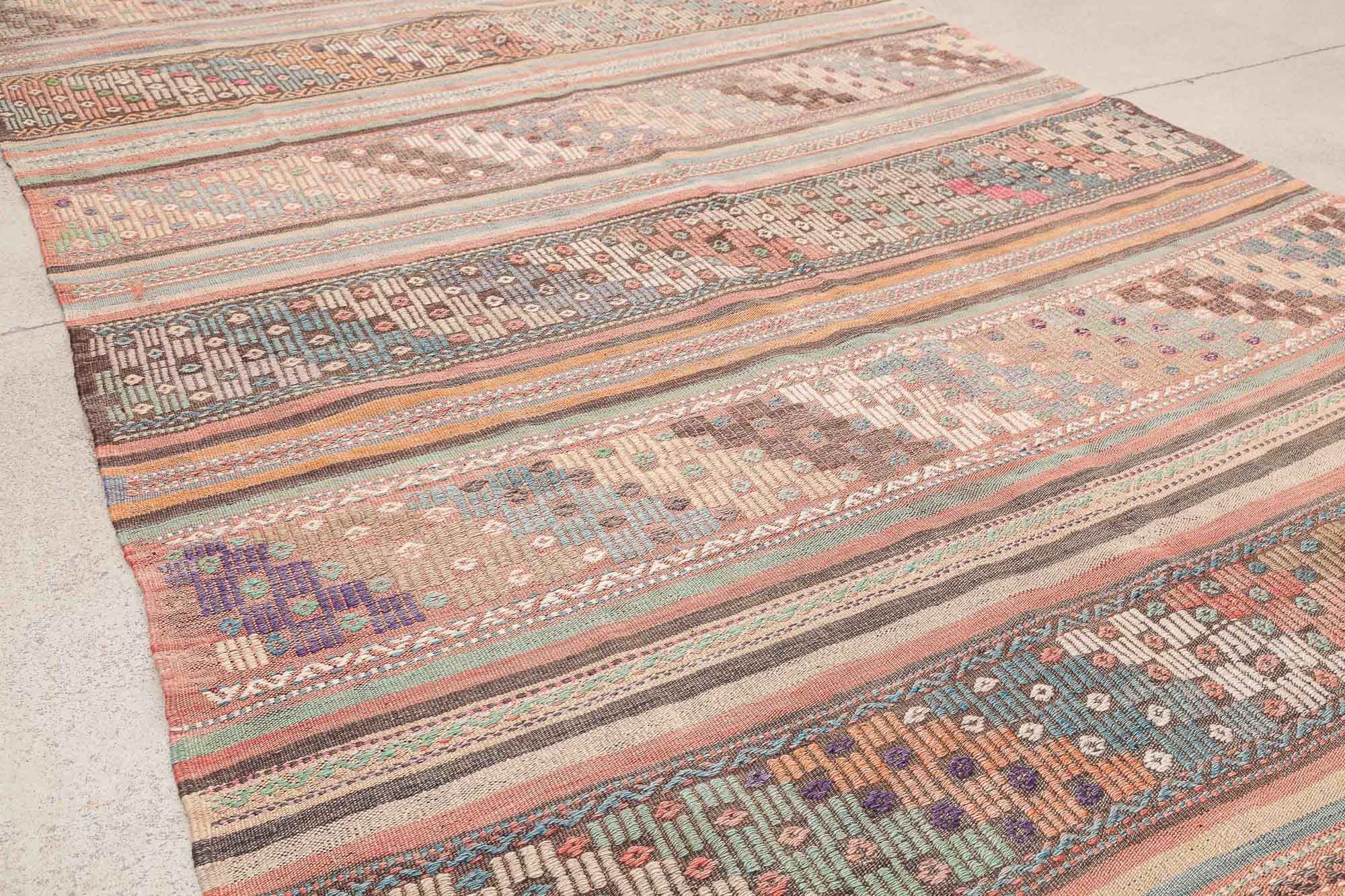 Vintage Kilim Canakale 245 x 154cm - Wild Heart Free Soul