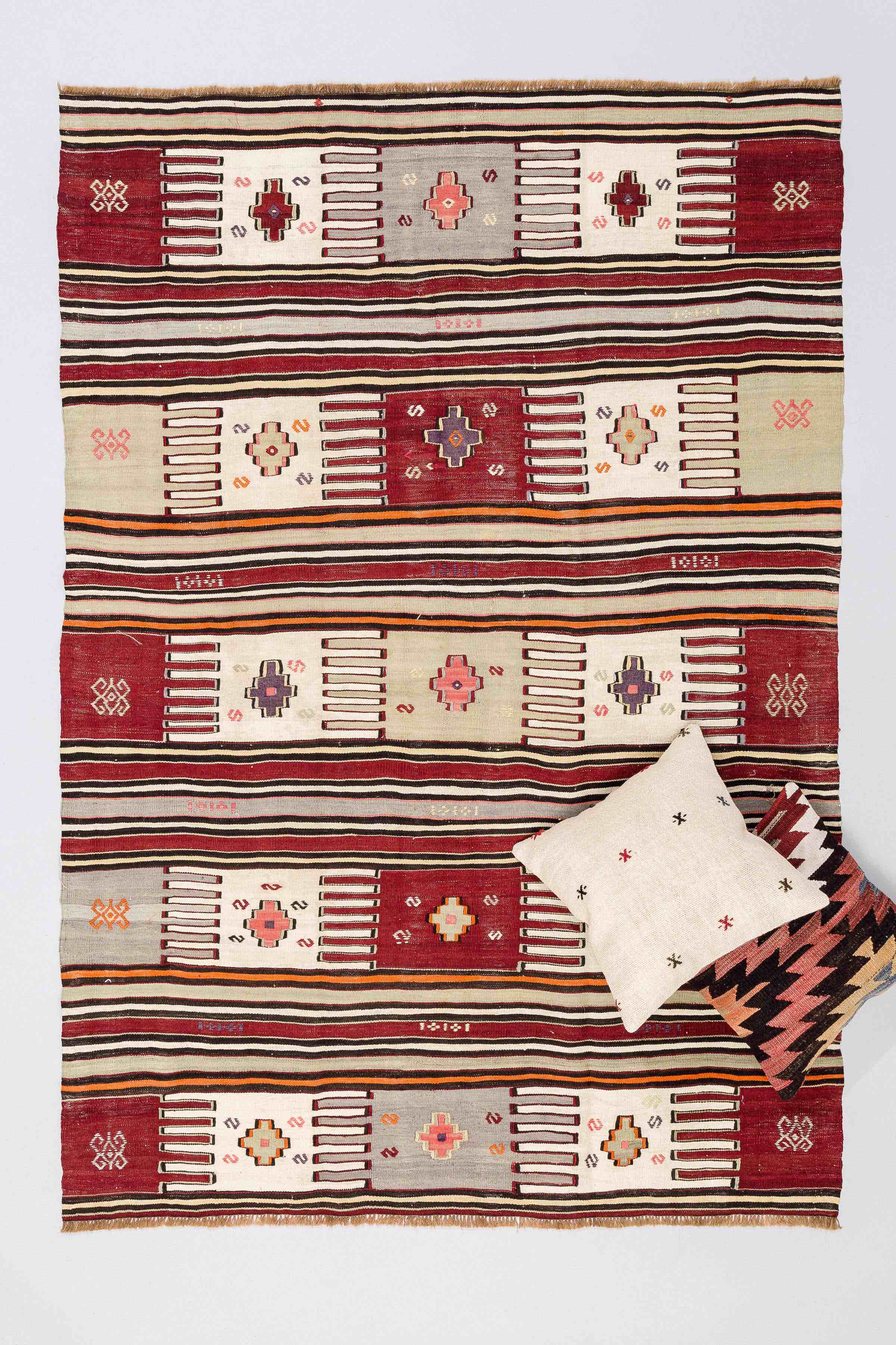 Vintage Kilim Çanakkale 200x177cm - Wild Heart Free Soul