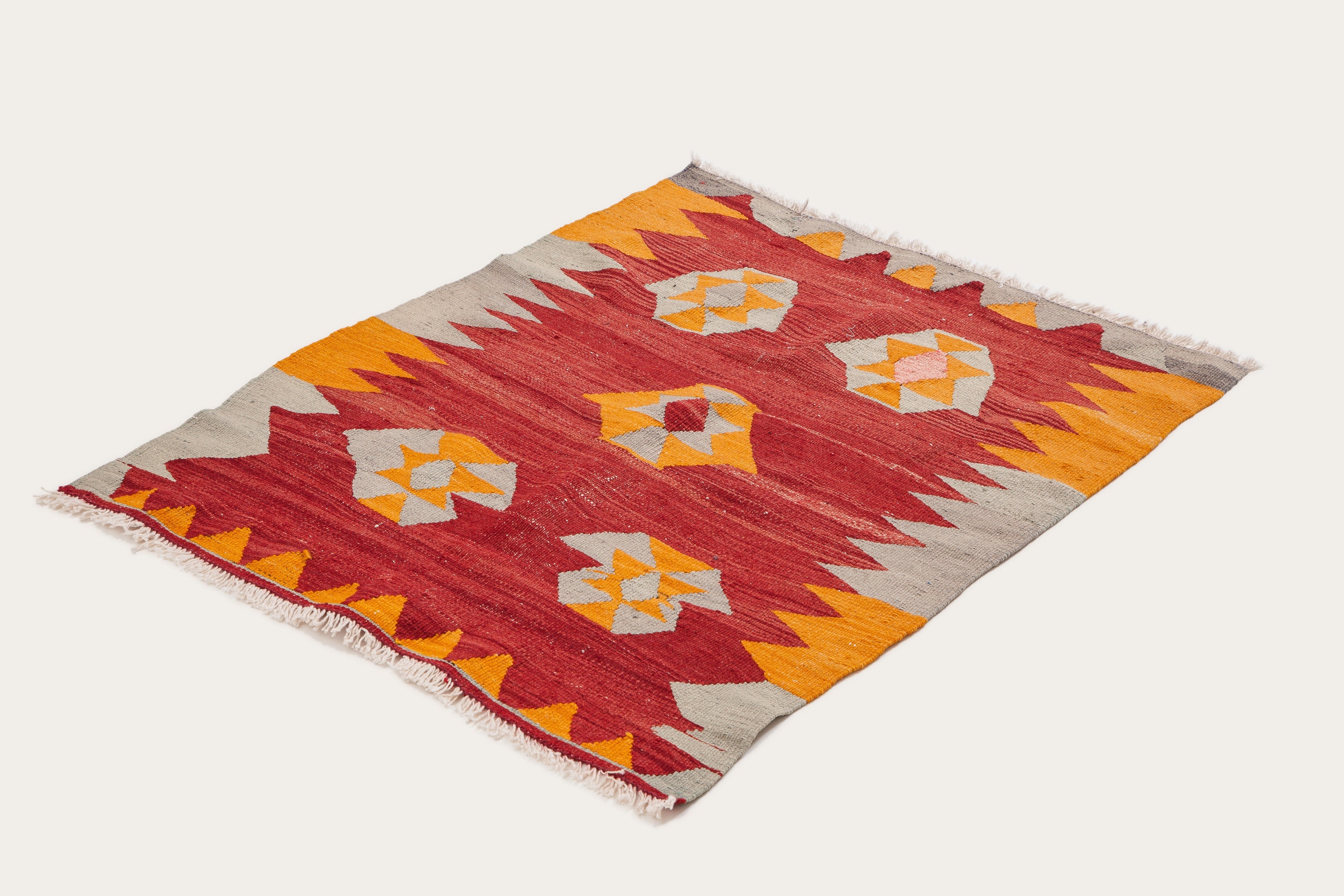 Vintage Kilim Denizli 113x93cm - Wild Heart Free Soul