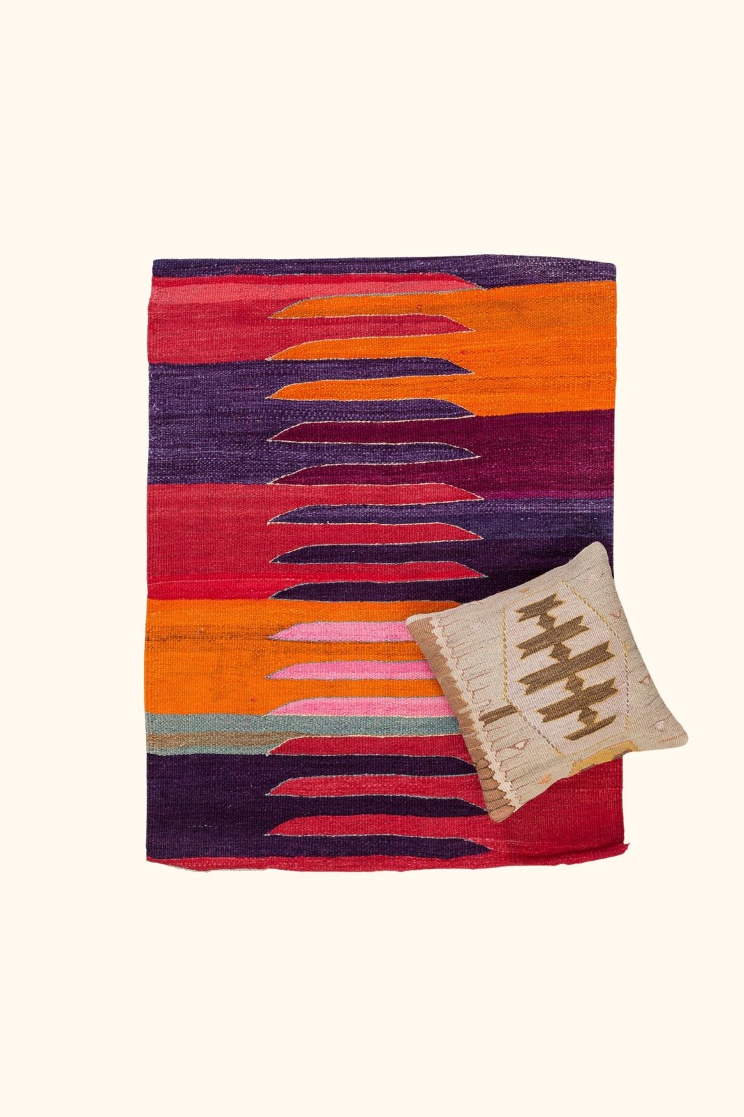 Vintage Kilim Denizli 115x89cm - Wild Heart Free Soul