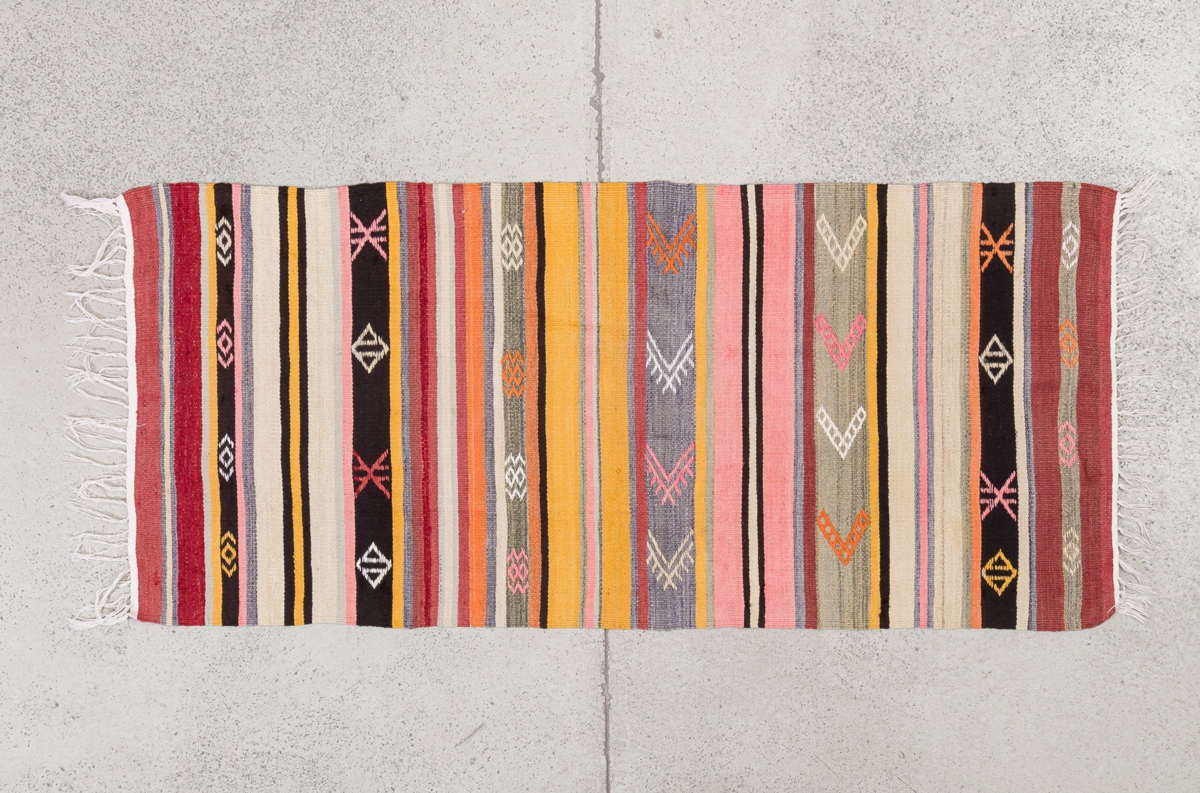 Vintage Kilim Denizli 131x58cm - Wild Heart Free Soul