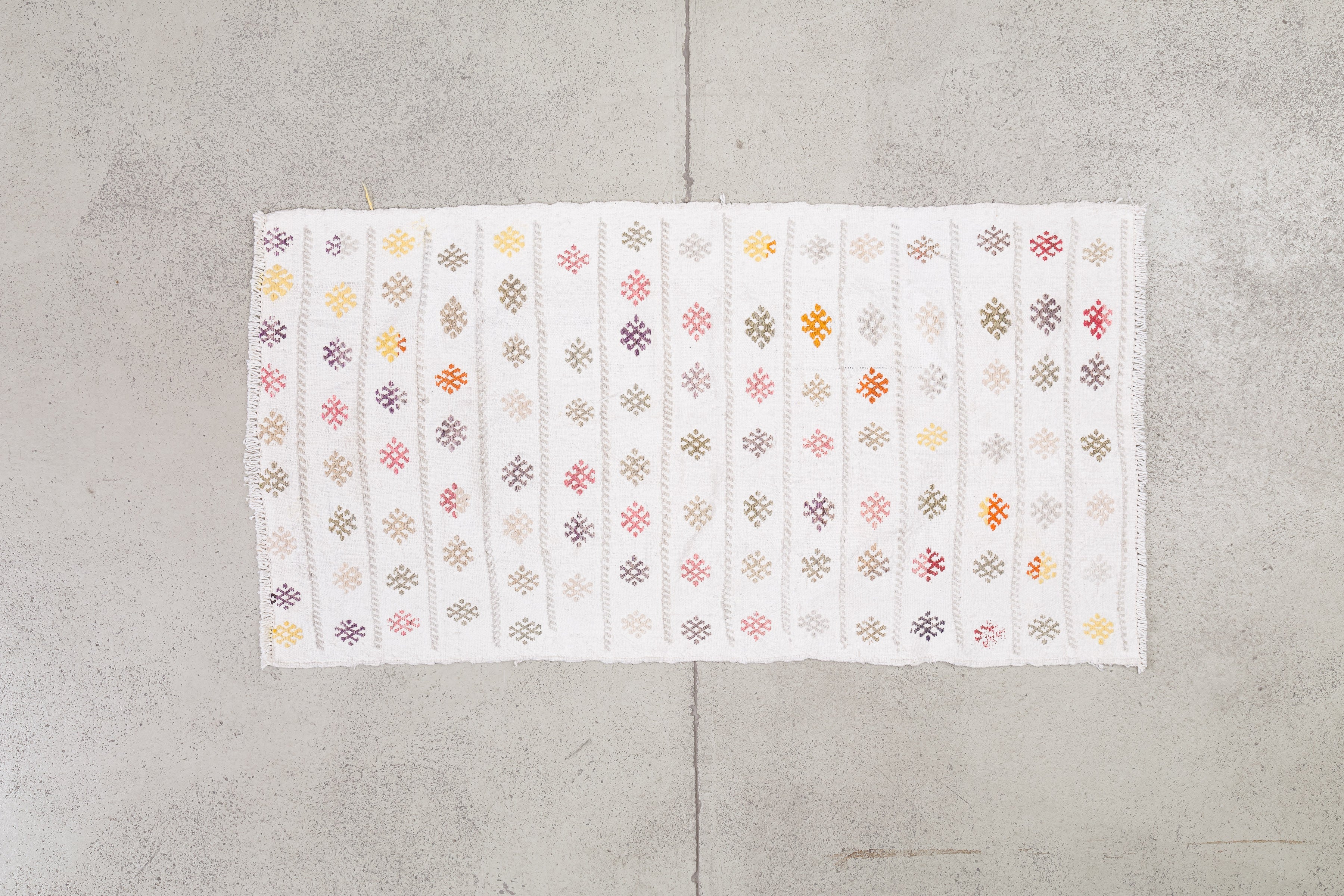 Vintage Kilim Denizli 134x71cm - Wild Heart Free Soul