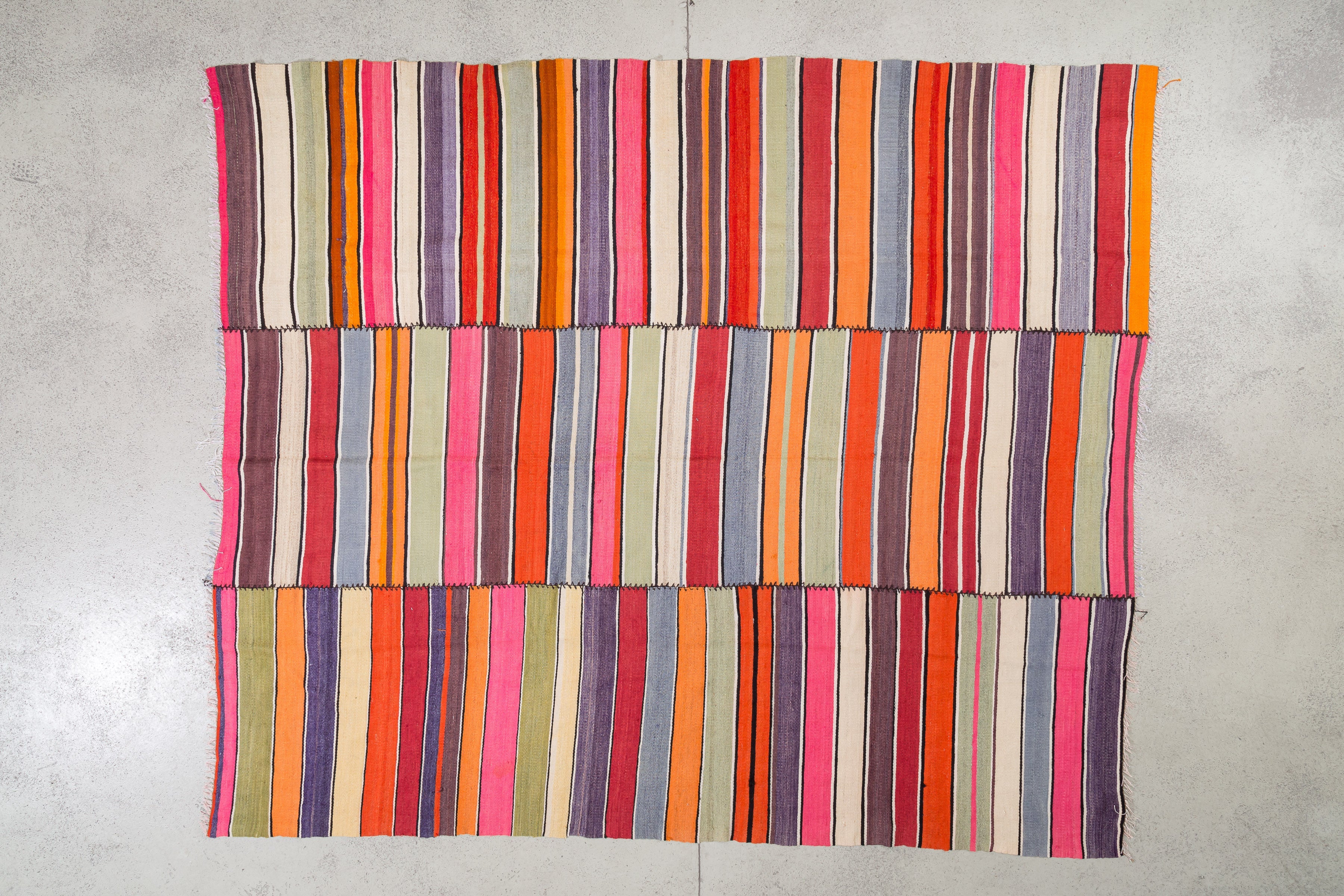 Vintage Kilim Denizli 230x197cm - Wild Heart Free Soul