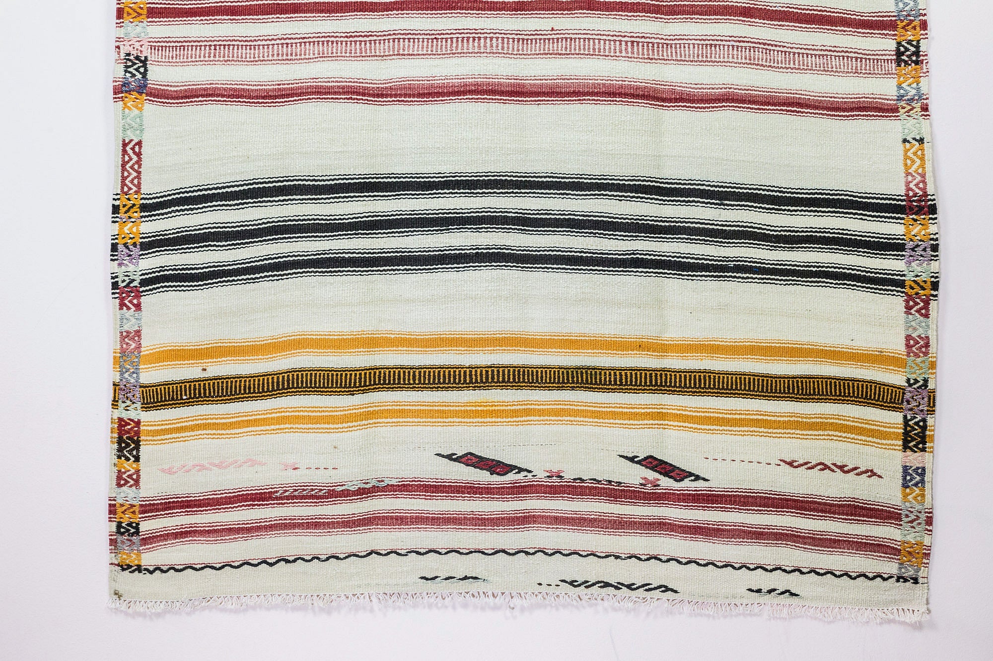 Vintage Kilim, Denizli 251 x128 cm - Wild Heart Free Soul