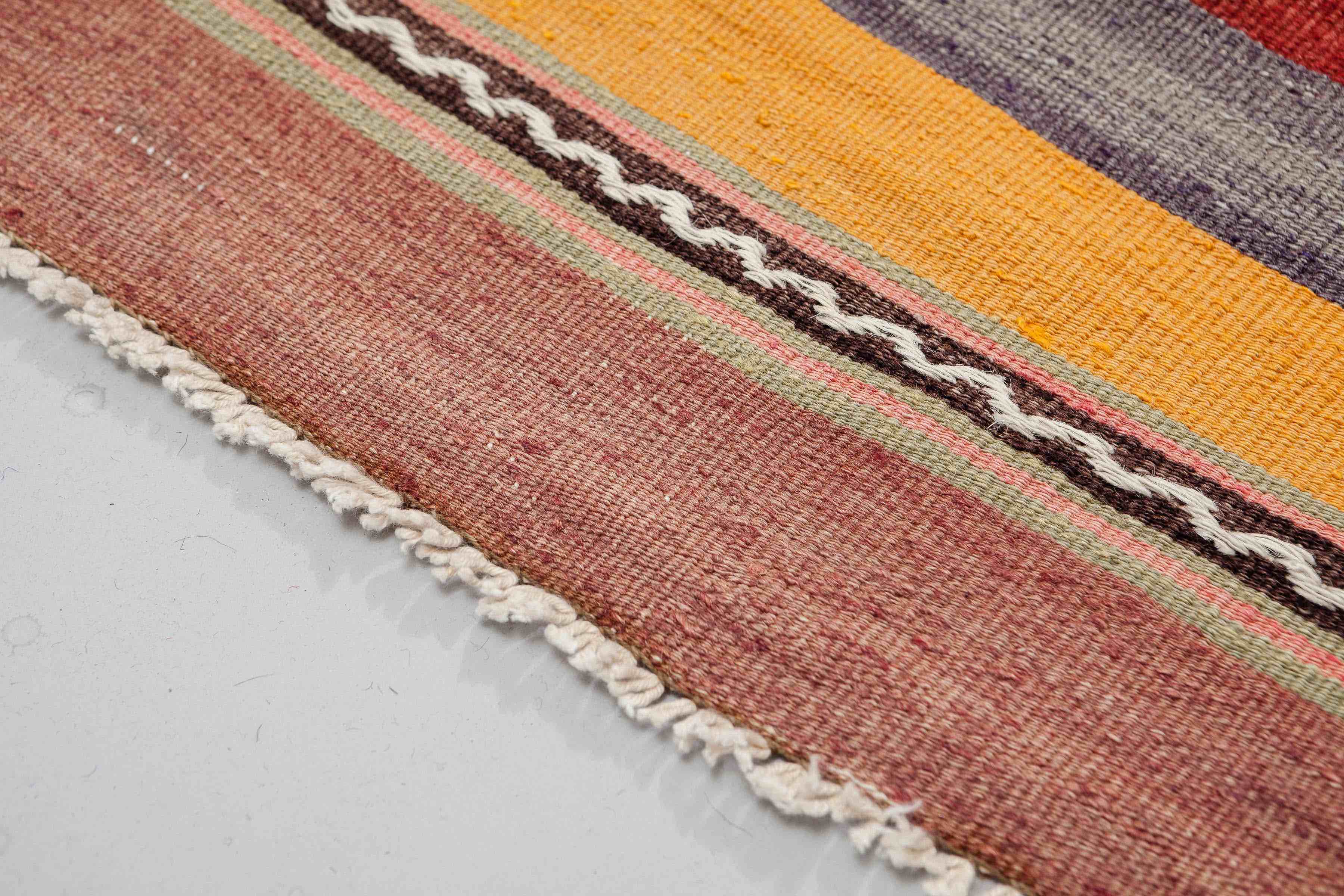 Vintage Kilim Denizli 353x198cm - Wild Heart Free Soul