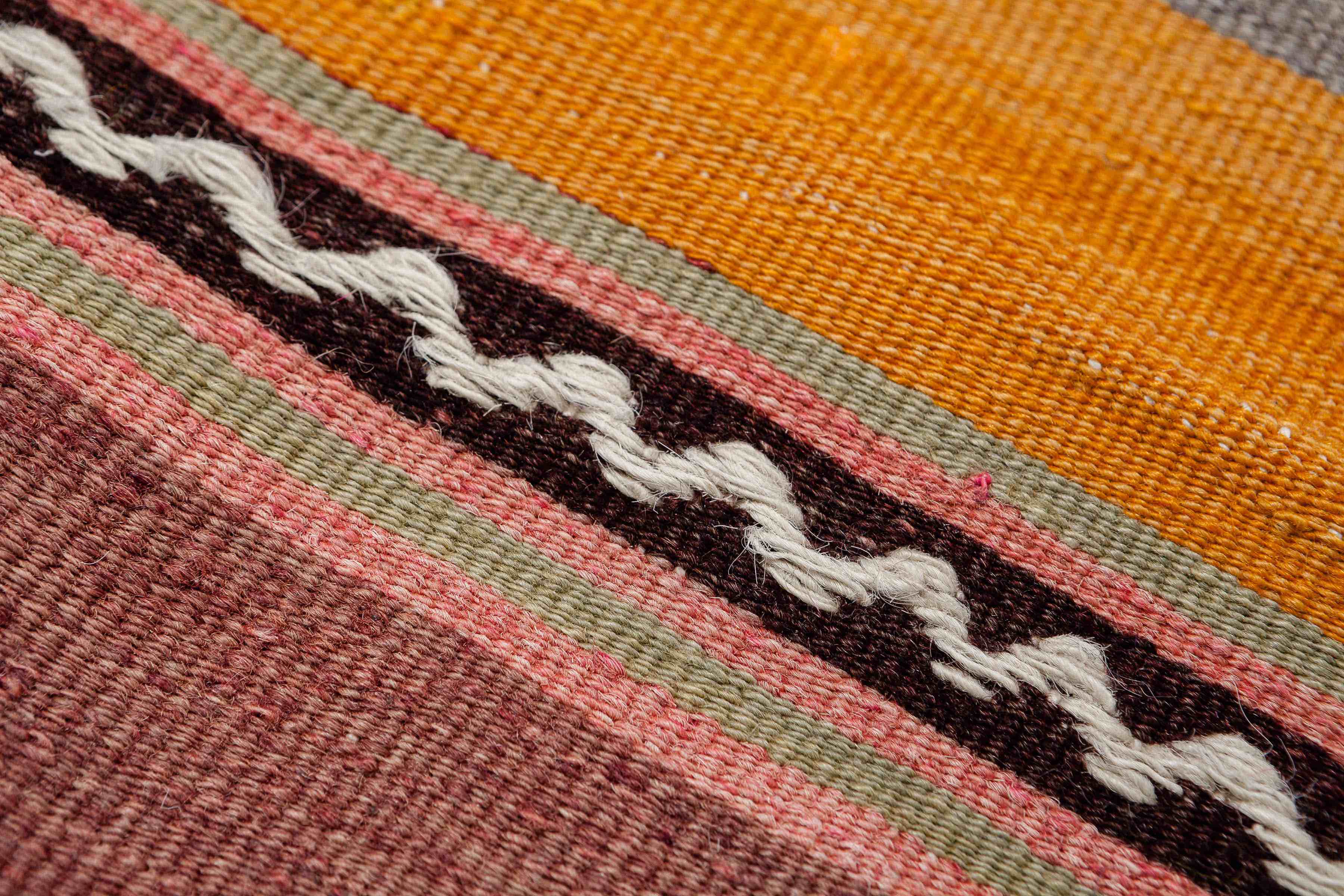 Vintage Kilim Denizli 353x198cm - Wild Heart Free Soul