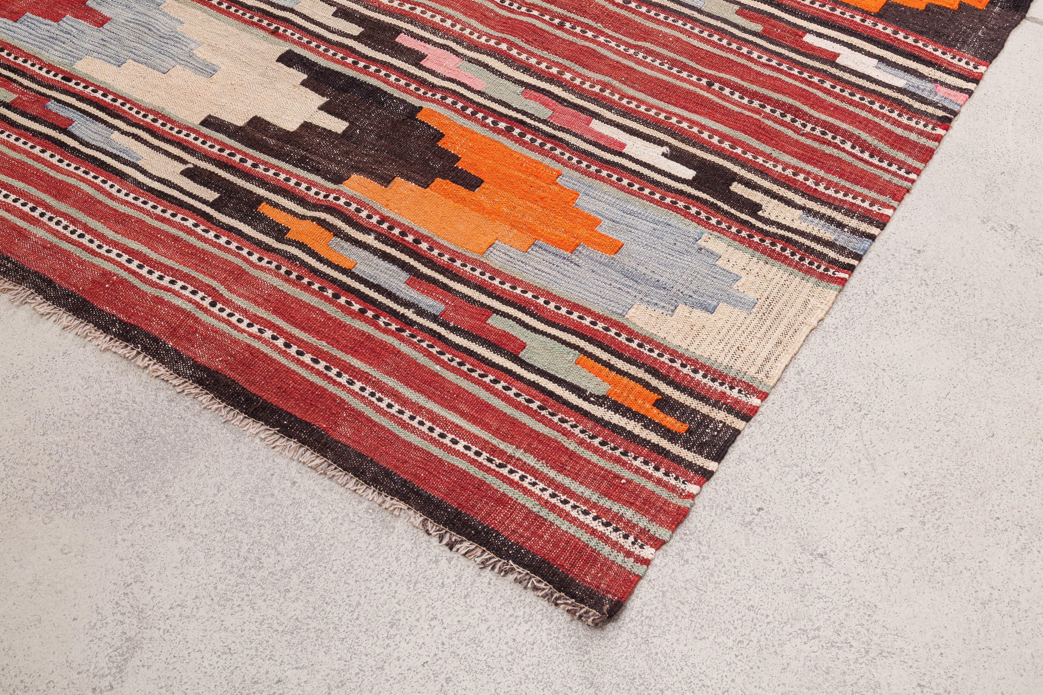 Vintage Kilim Eskisehir 220x123cm - Wild Heart Free Soul