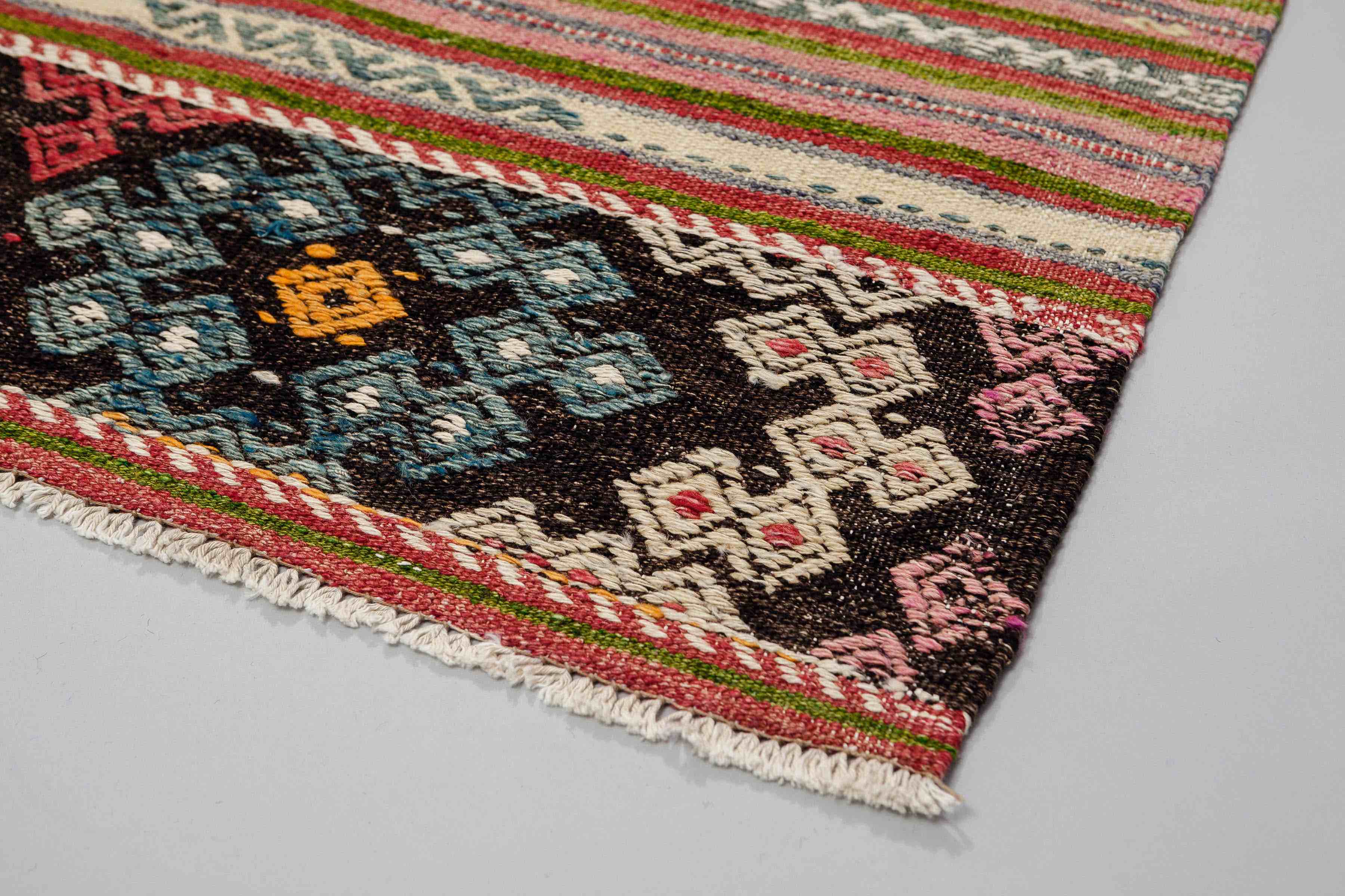 Vintage Kilim Fethiye 210x184cm - Wild Heart Free Soul