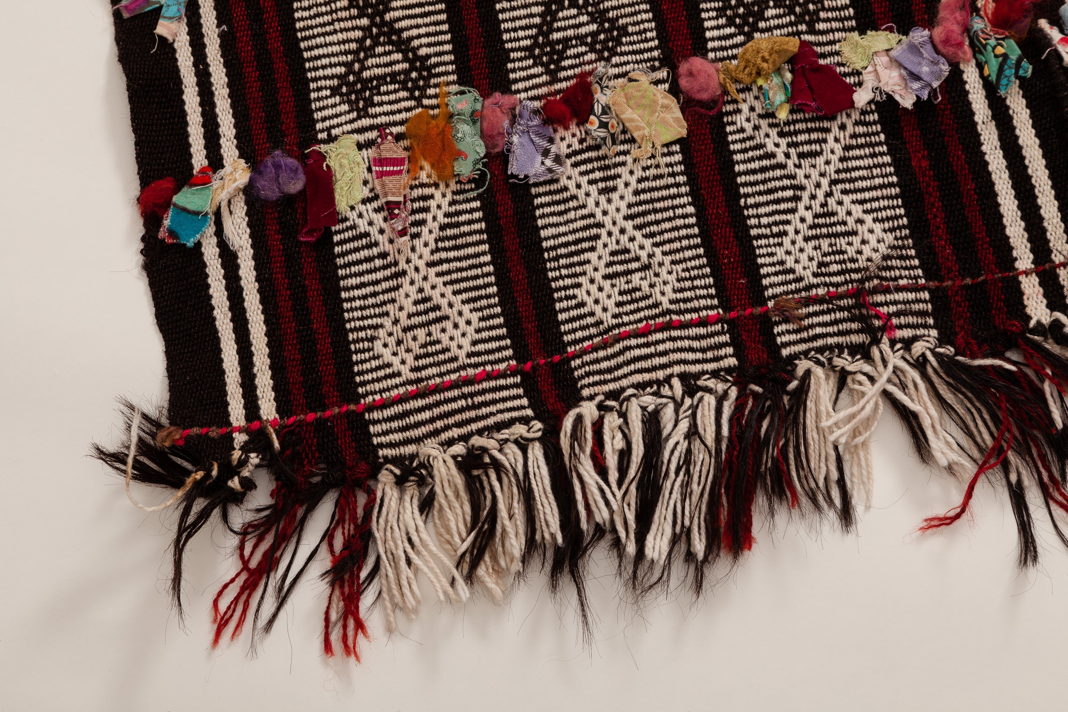 Vintage Kilim Hakkari 237x182cm - Wild Heart Free Soul