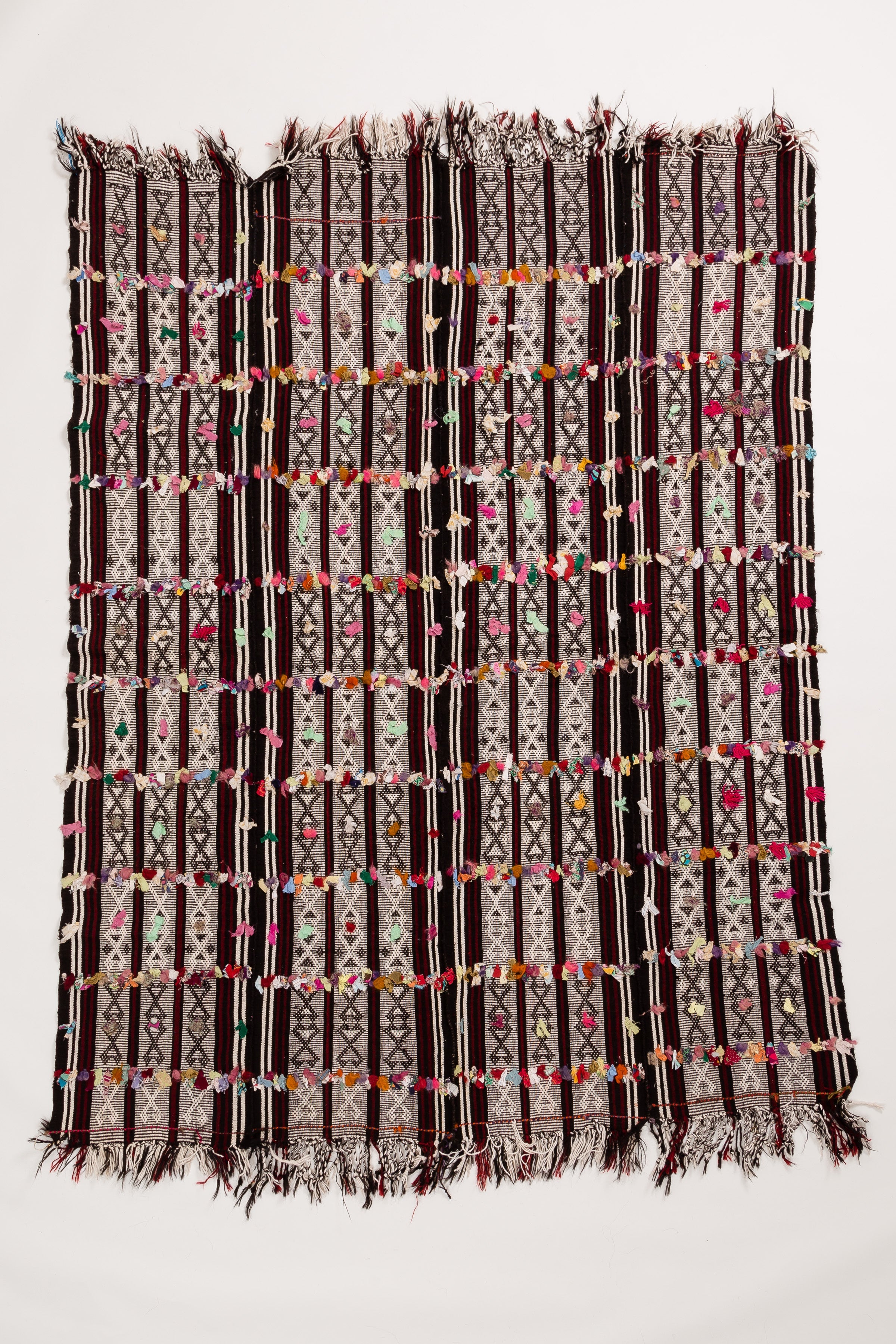 Vintage Kilim Hakkari 237x182cm - Wild Heart Free Soul