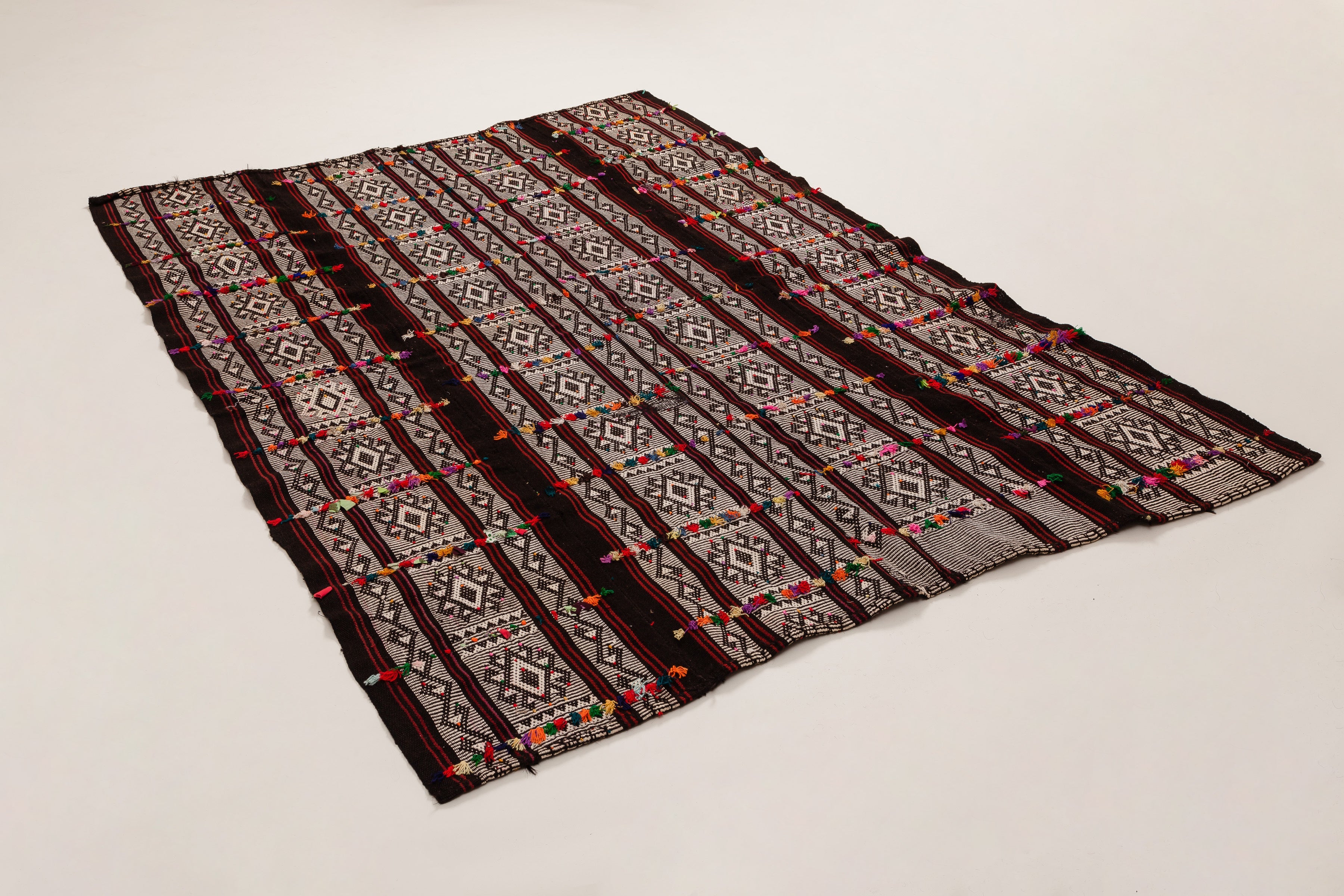 Vintage Kilim Hakkari 240 x 160 cm - Wild Heart Free Soul