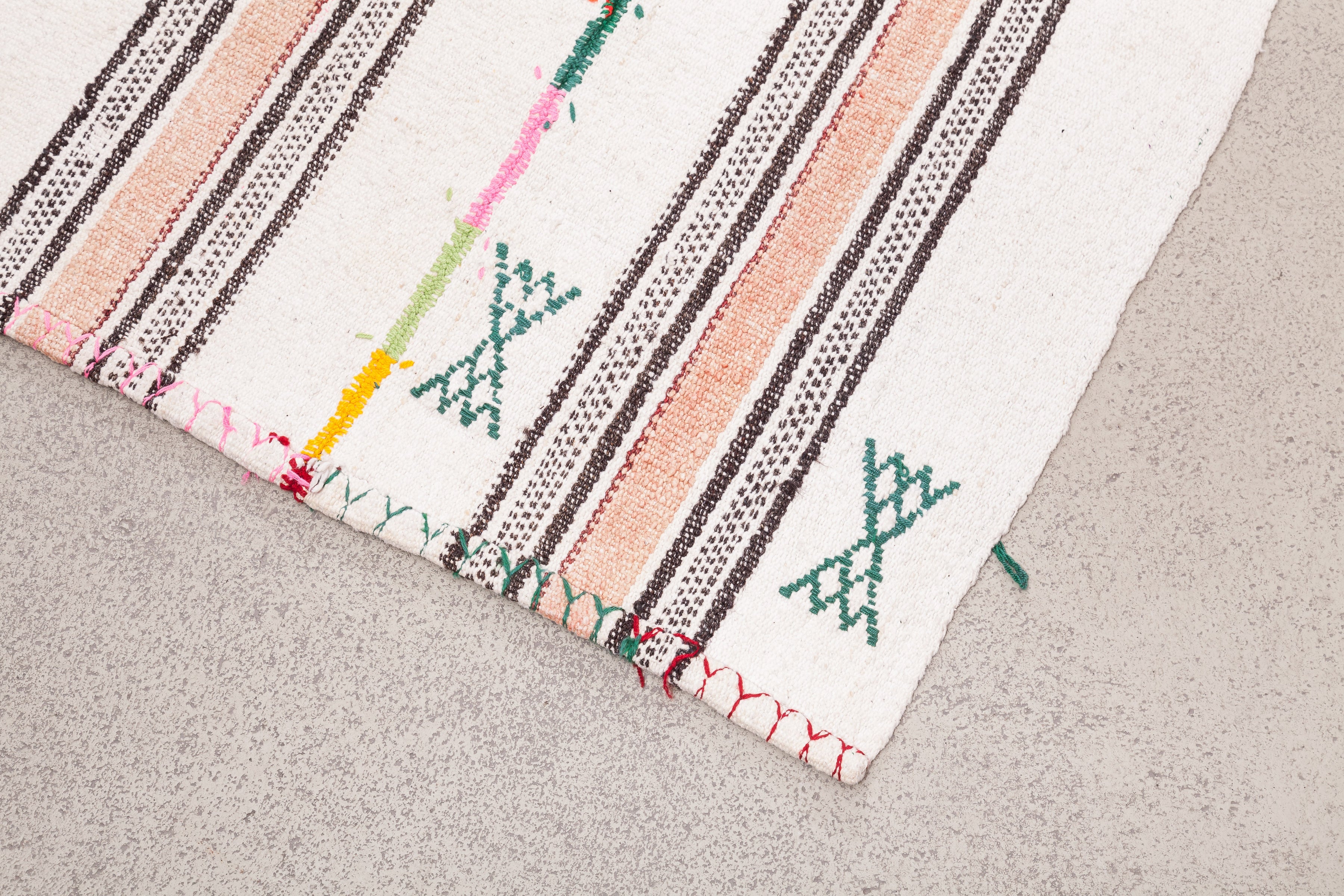 Vintage Kilim Hakkari 247x152cm - Wild Heart Free Soul