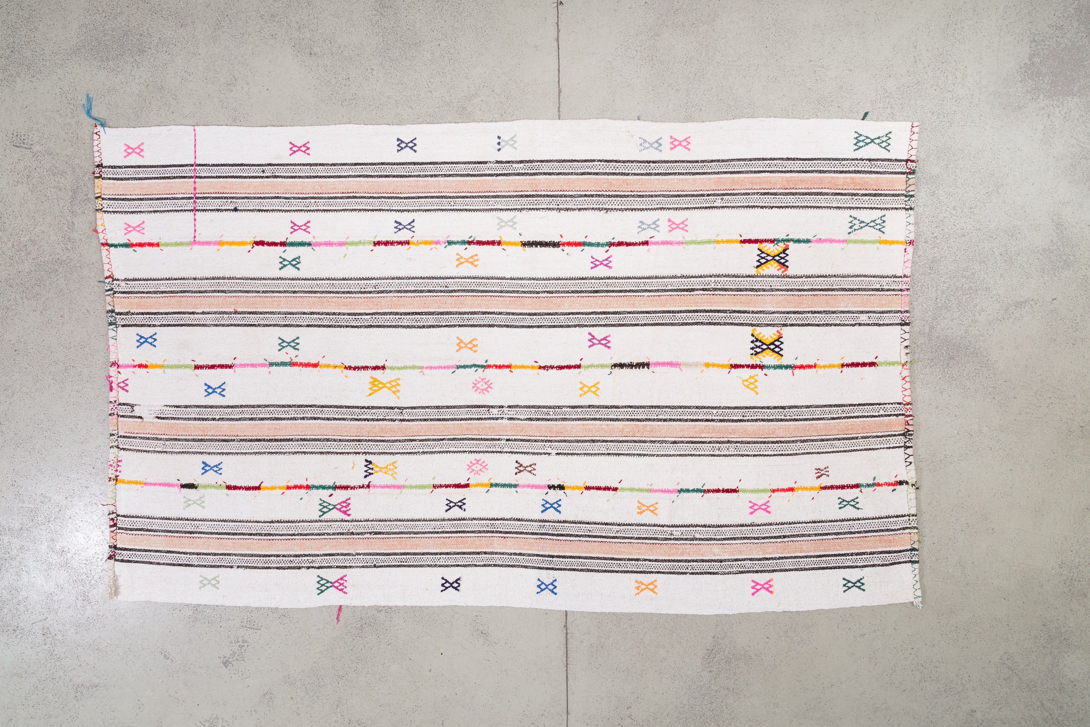 Vintage Kilim Hakkari 247x152cm - Wild Heart Free Soul