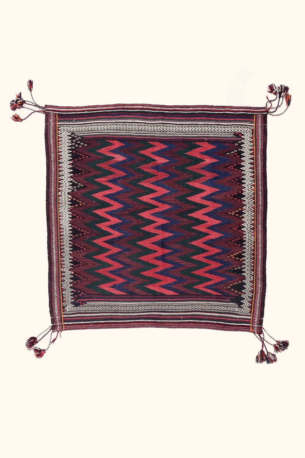 Vintage Kilim Iran 133x130 cm - Wild Heart Free Soul