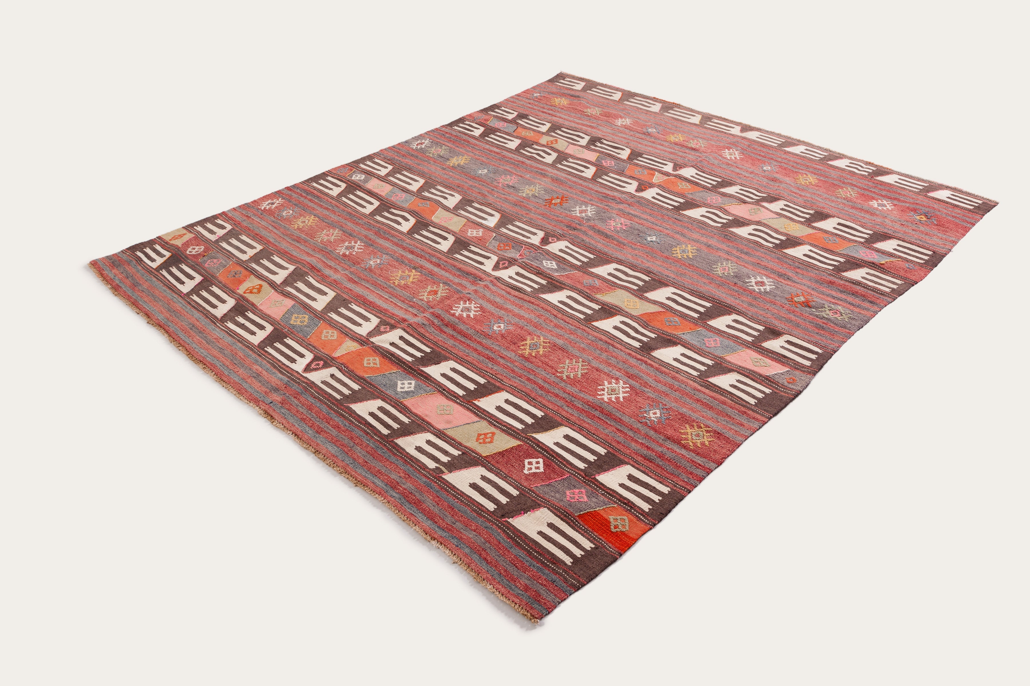 Vintage Kilim Kütahya 232x187cm - Wild Heart Free Soul