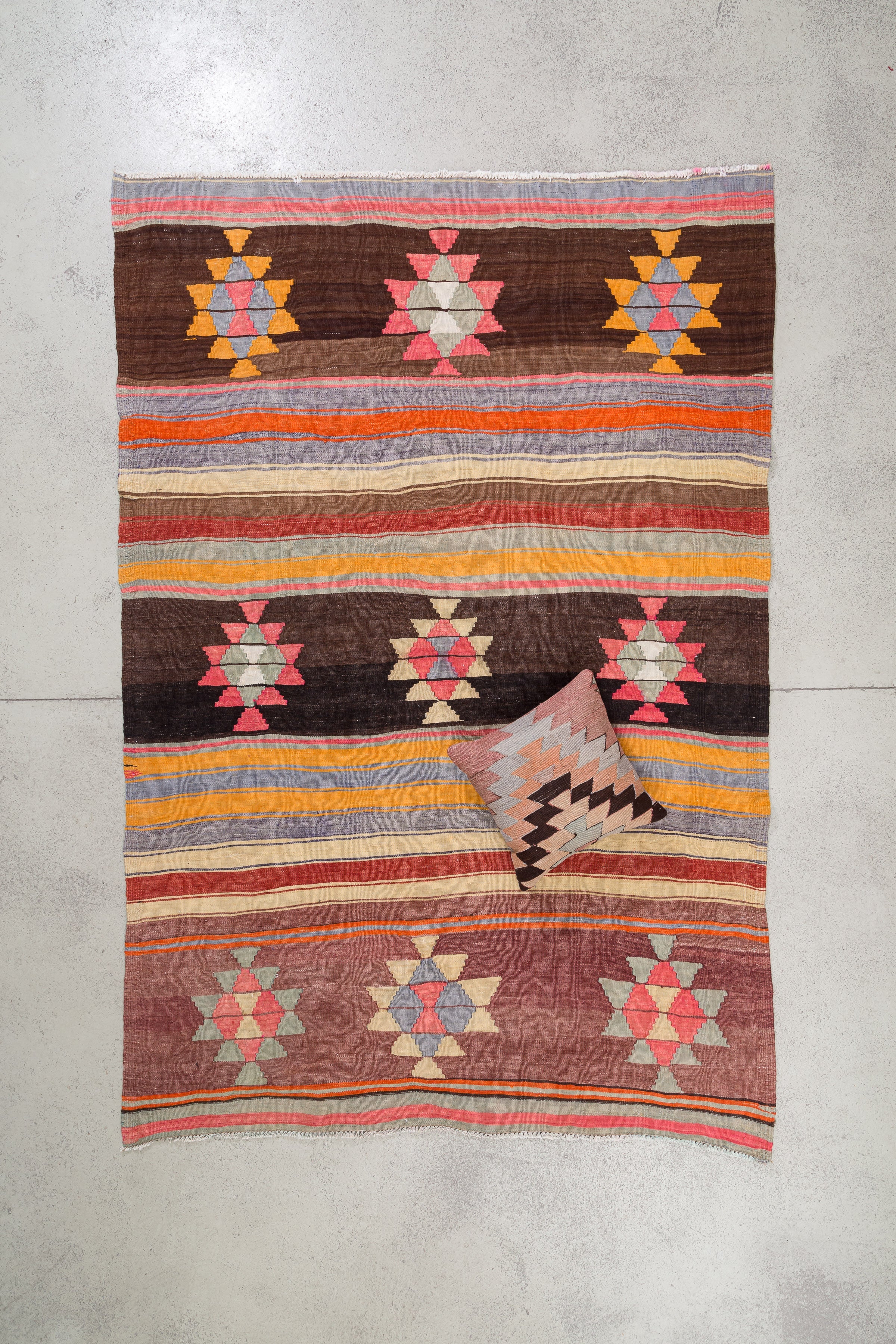 Vintage Kilim Kütahya 235x161cm - Wild Heart Free Soul