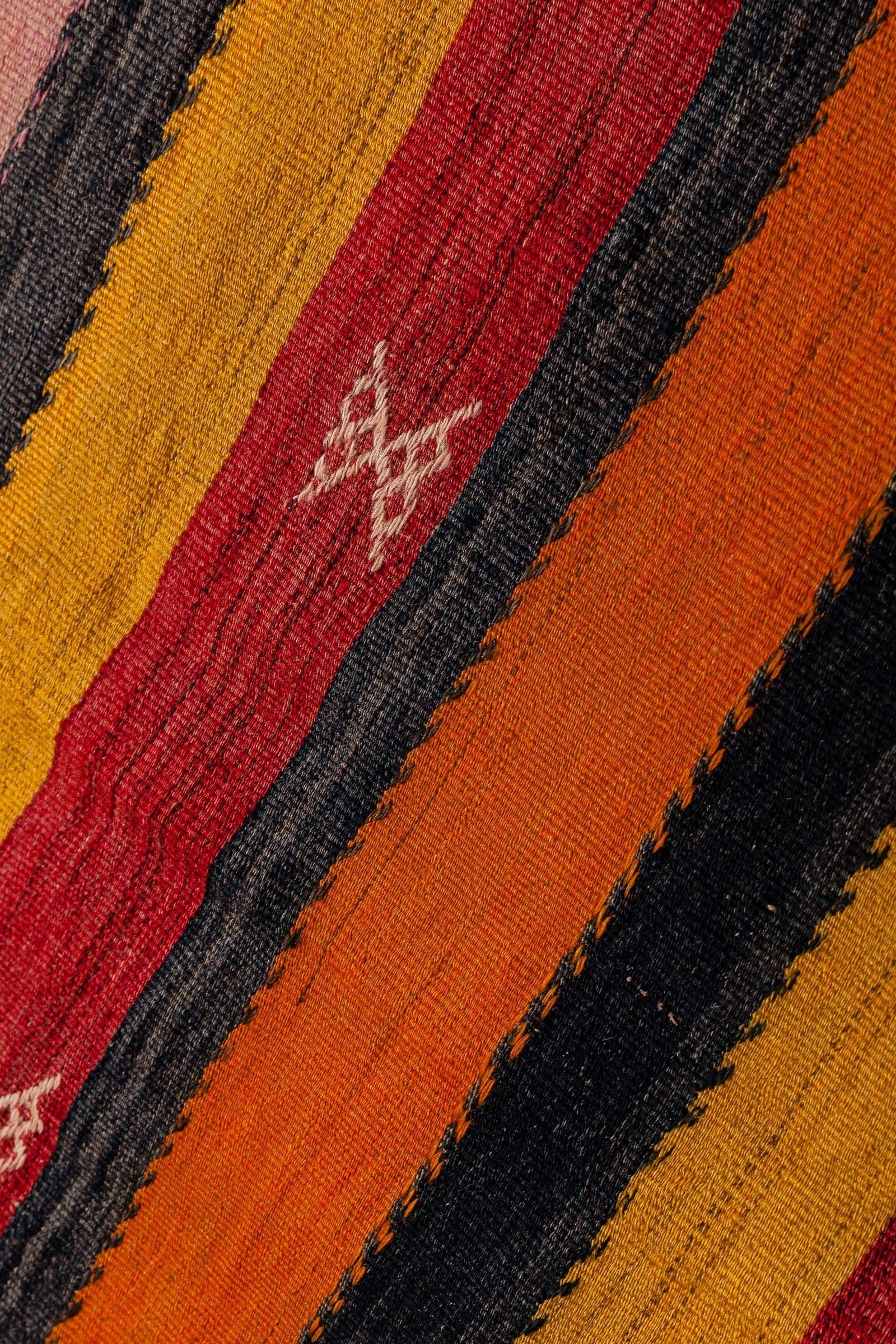 Vintage Kilim Maras 306x103cm - Wild Heart Free Soul