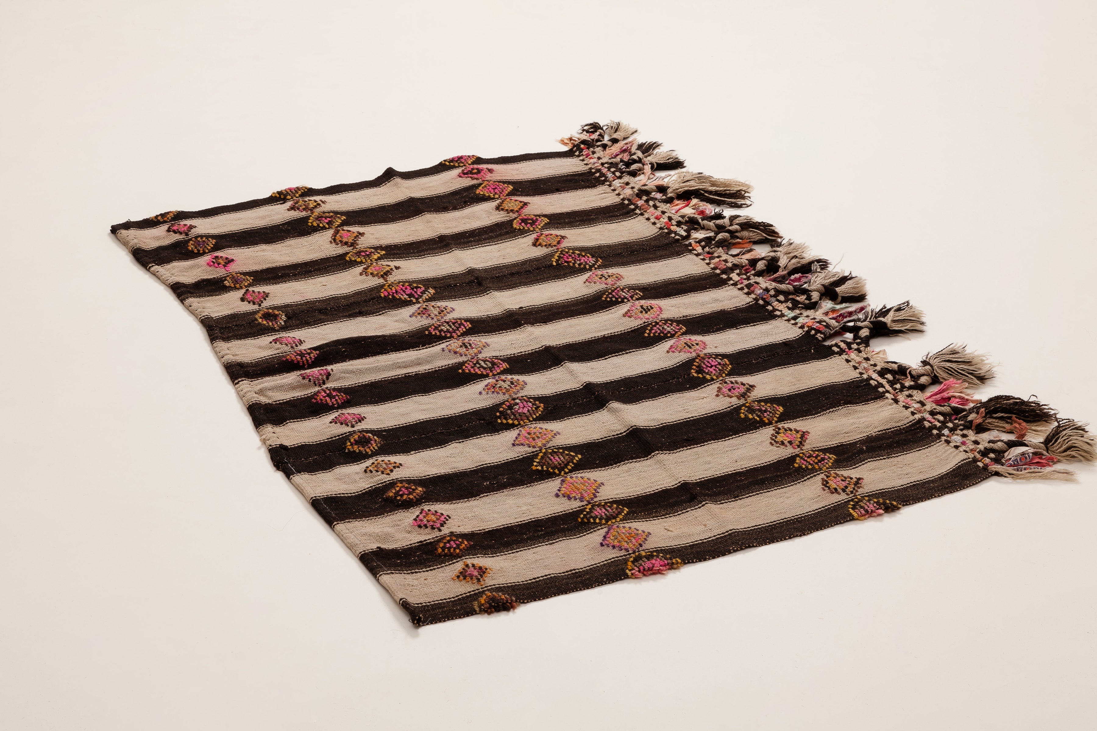 Vintage Kilim Pomak 132x87cm - Wild Heart Free Soul