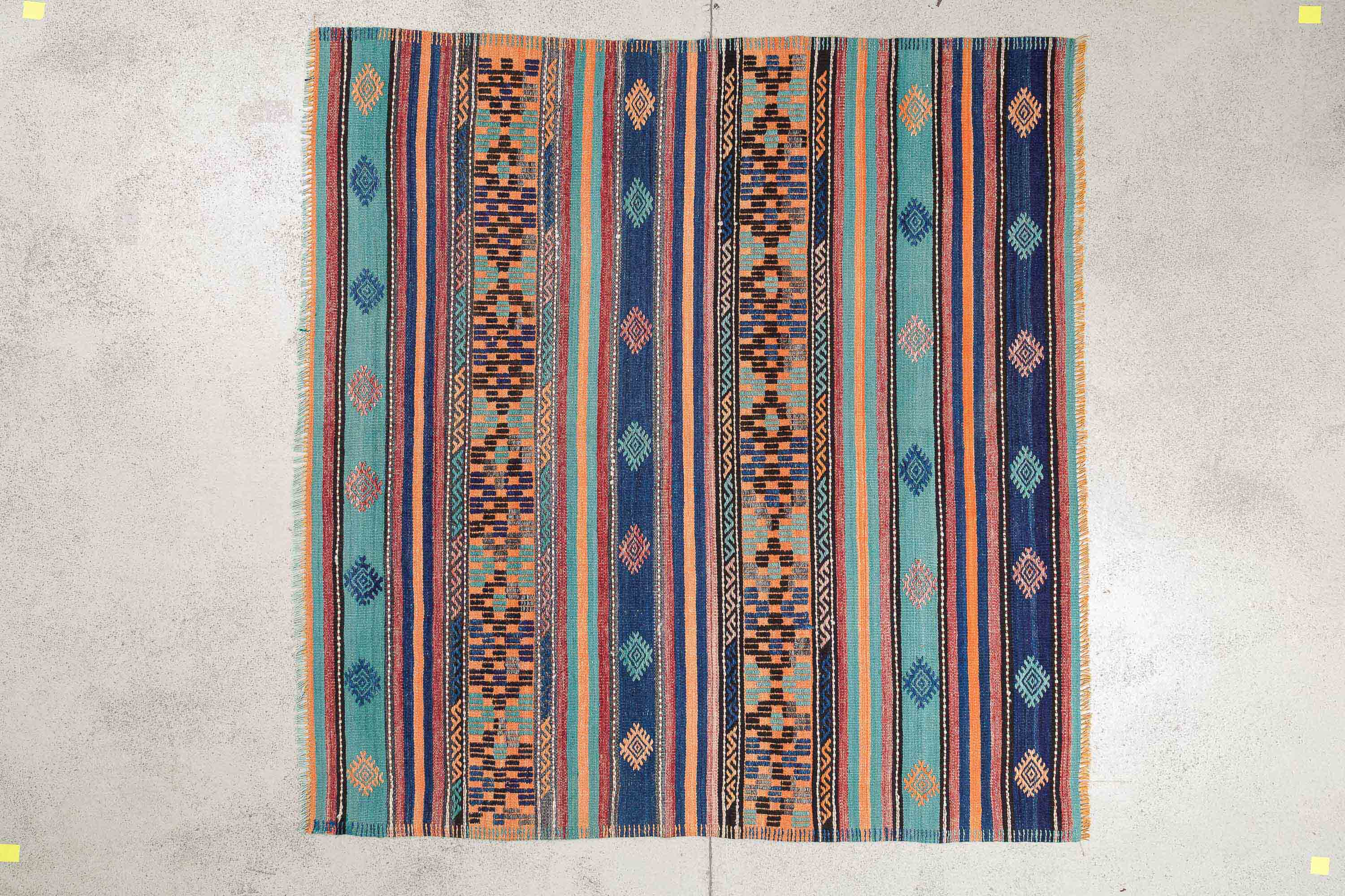 Vintage Kilim Selendi 170 x 177cm - Wild Heart Free Soul