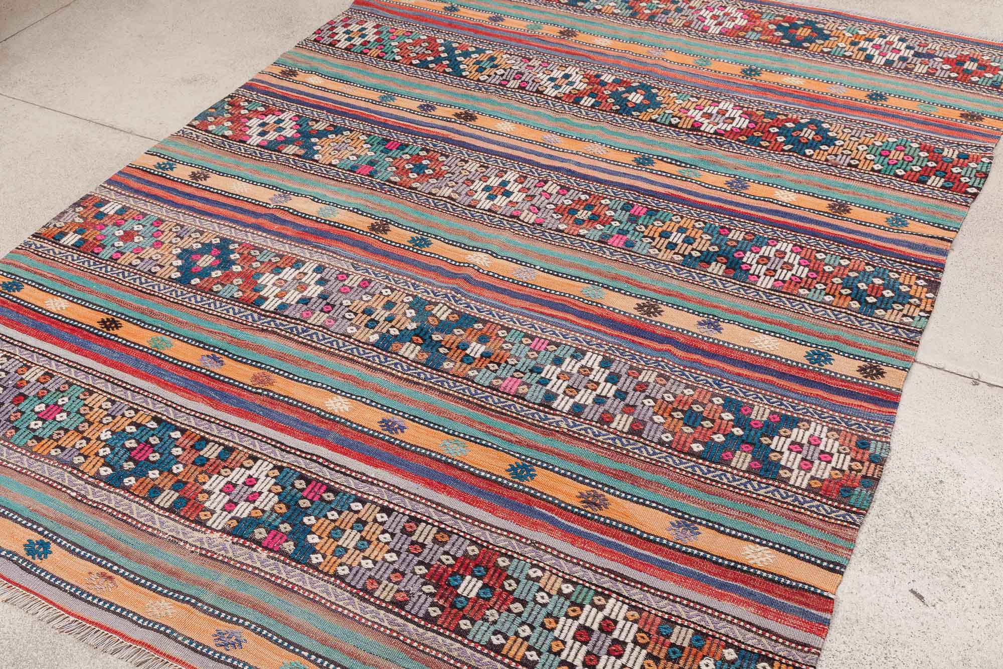 Vintage Kilim Selendi 235 x 175cm - Wild Heart Free Soul