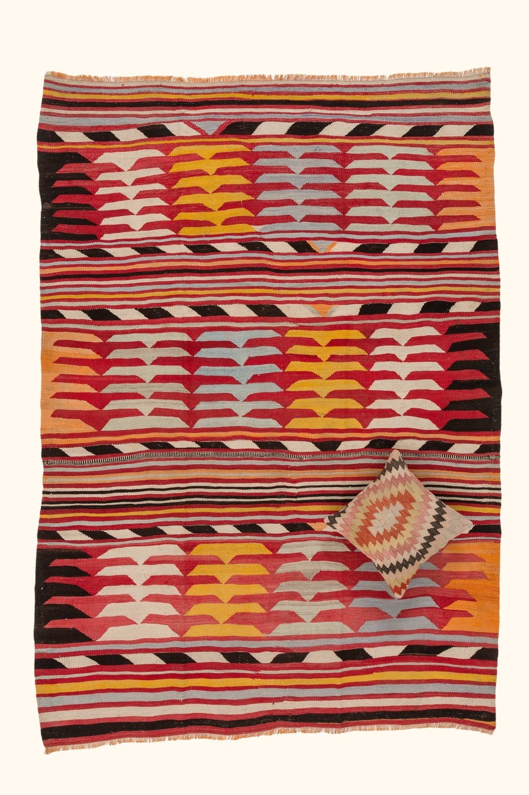 Vintage Kilim Tavas 244x177cm - Wild Heart Free Soul