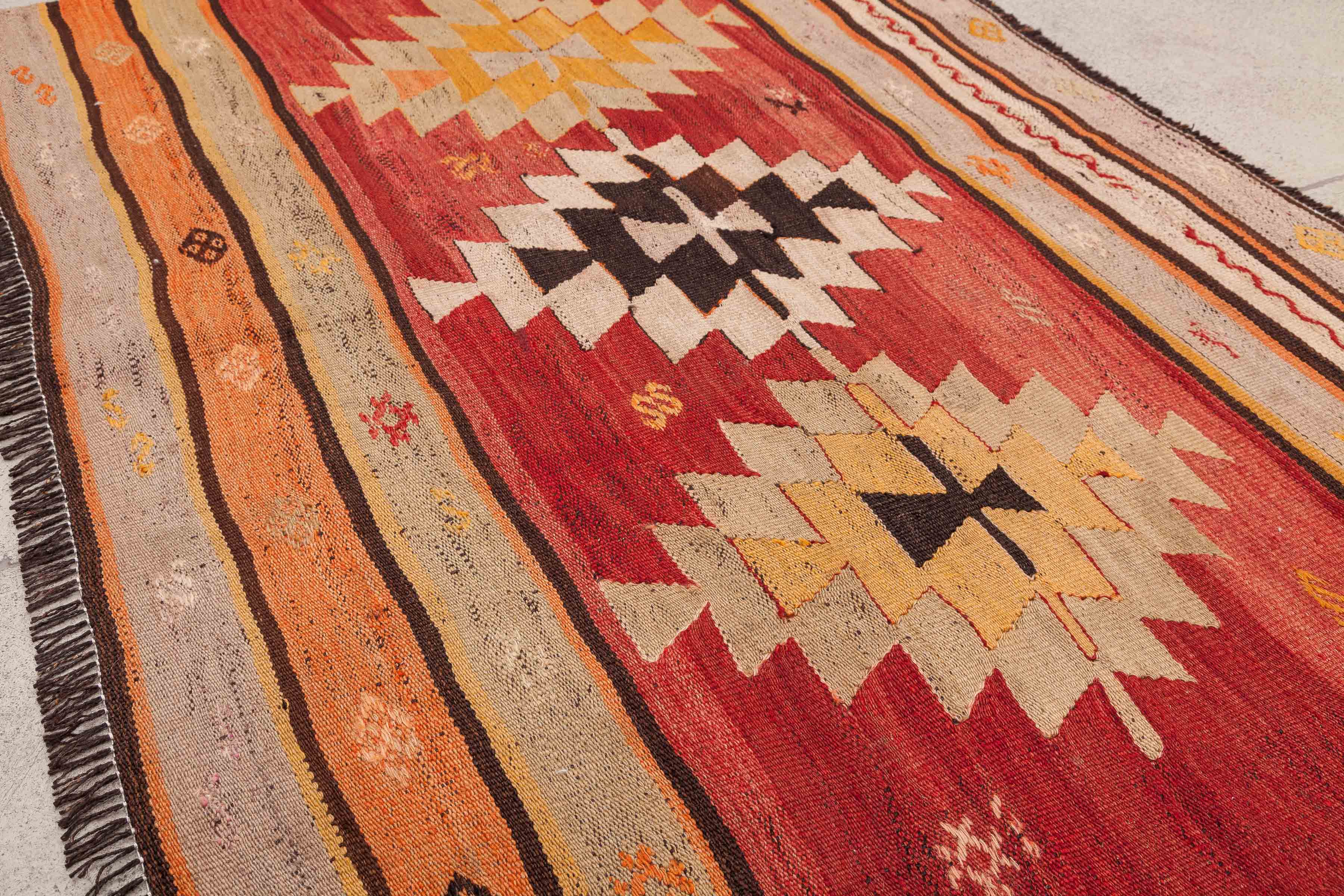 Vintage Kilim Teppich Çal 143cm x 103cm - Wild Heart Free Soul