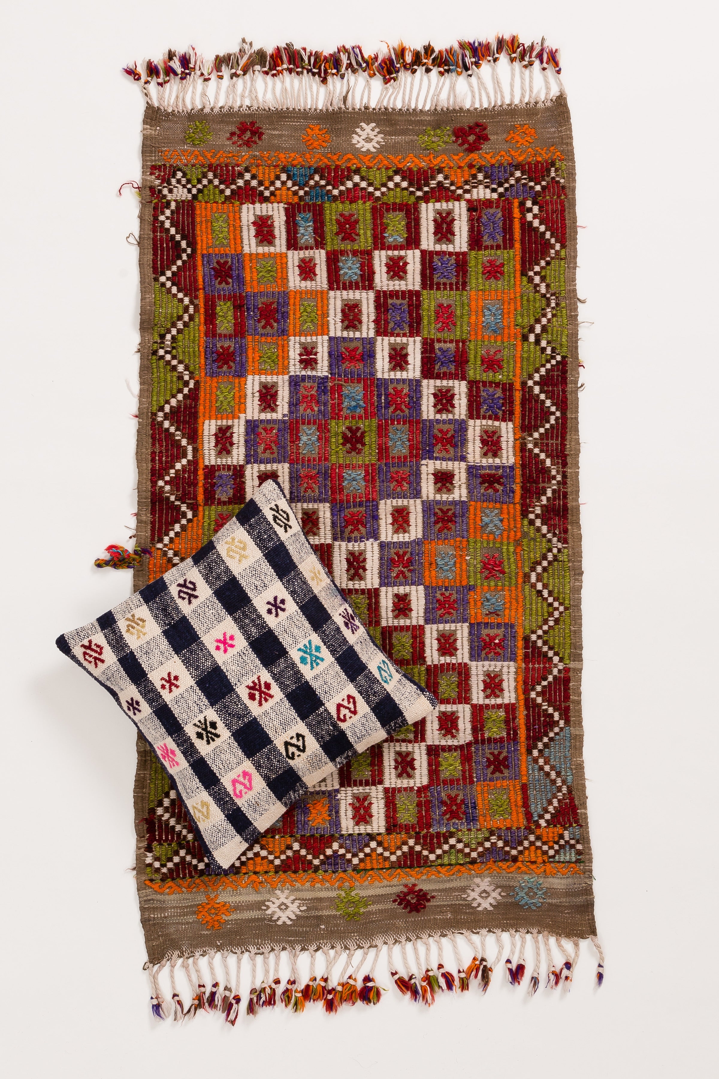 Vintage Kilim Teppich Usak 121cm x 65cm - Wild Heart Free Soul