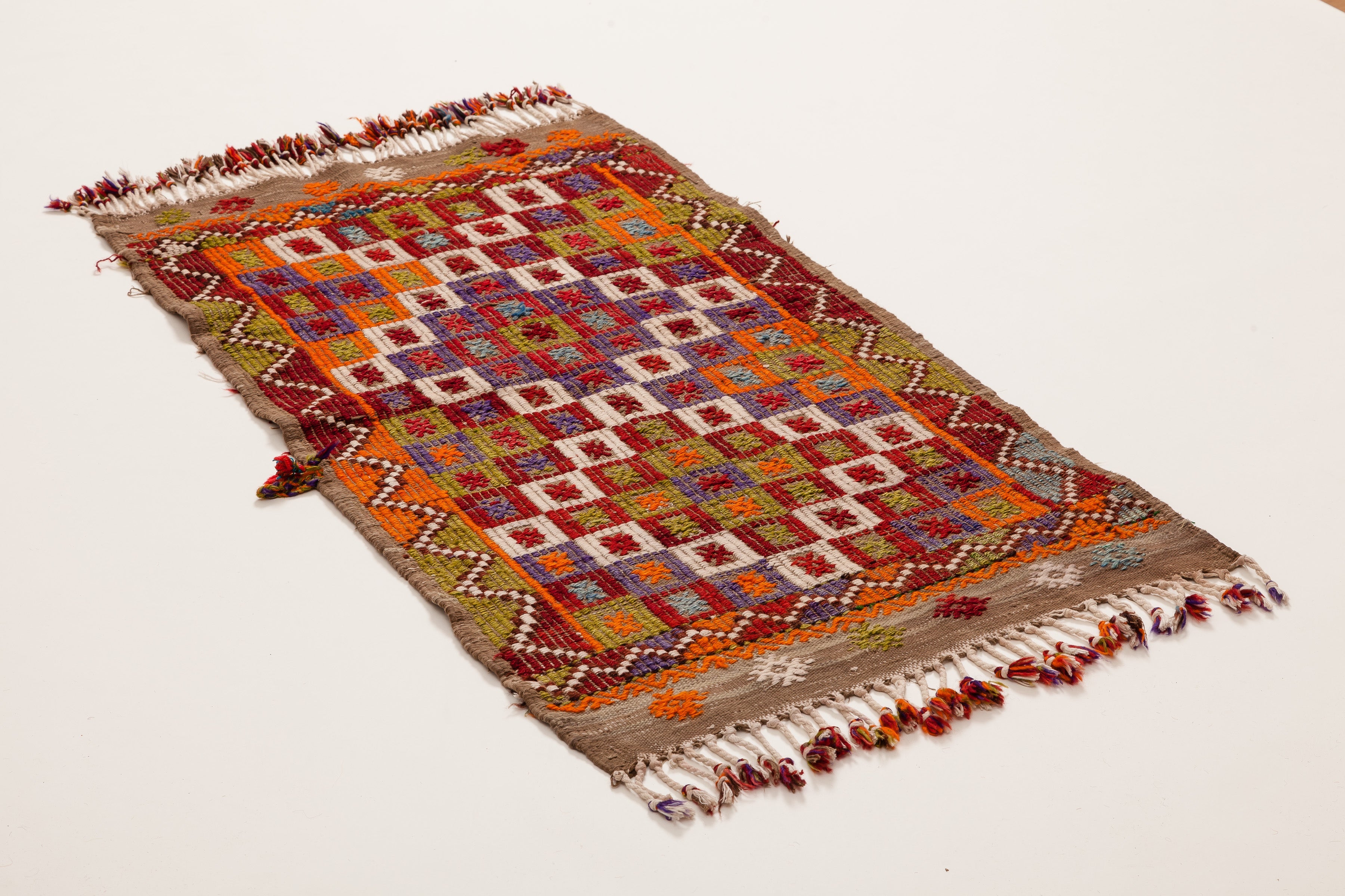 Vintage Kilim Teppich Usak 121cm x 65cm - Wild Heart Free Soul