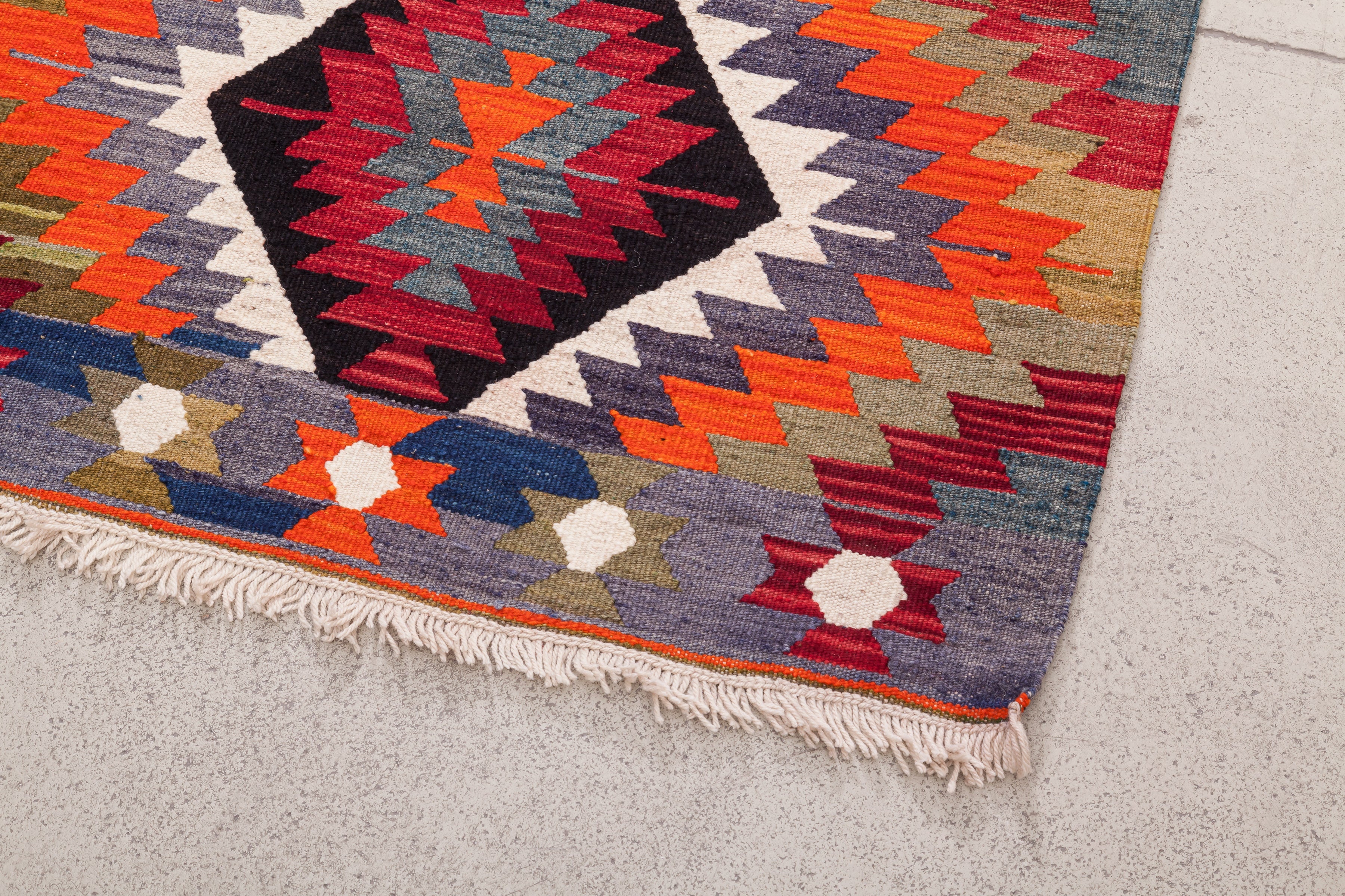 Vintage Kilim, Usak 110x86cm - Wild Heart Free Soul