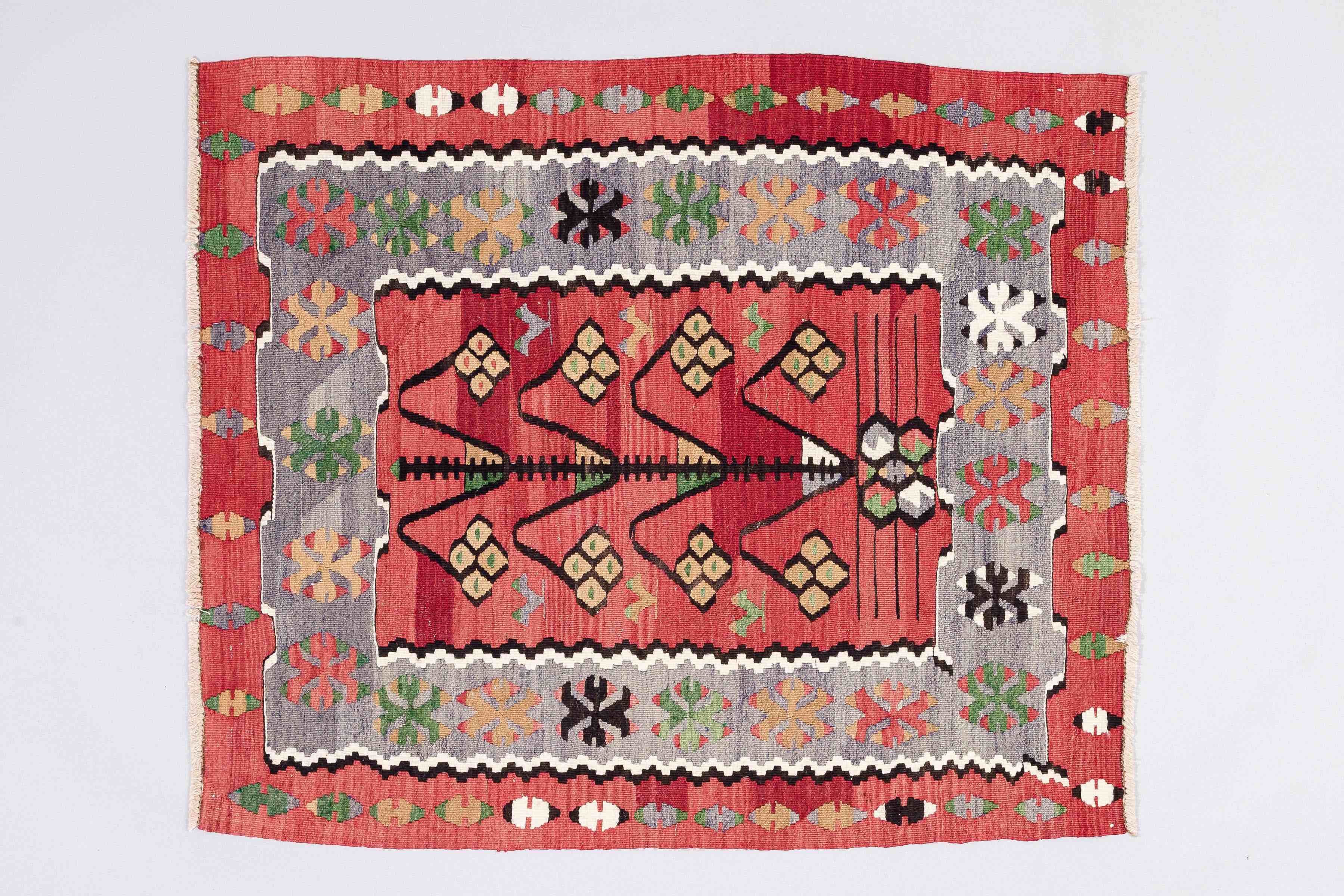 Vintage Kilim Usak 110x90cm - Wild Heart Free Soul