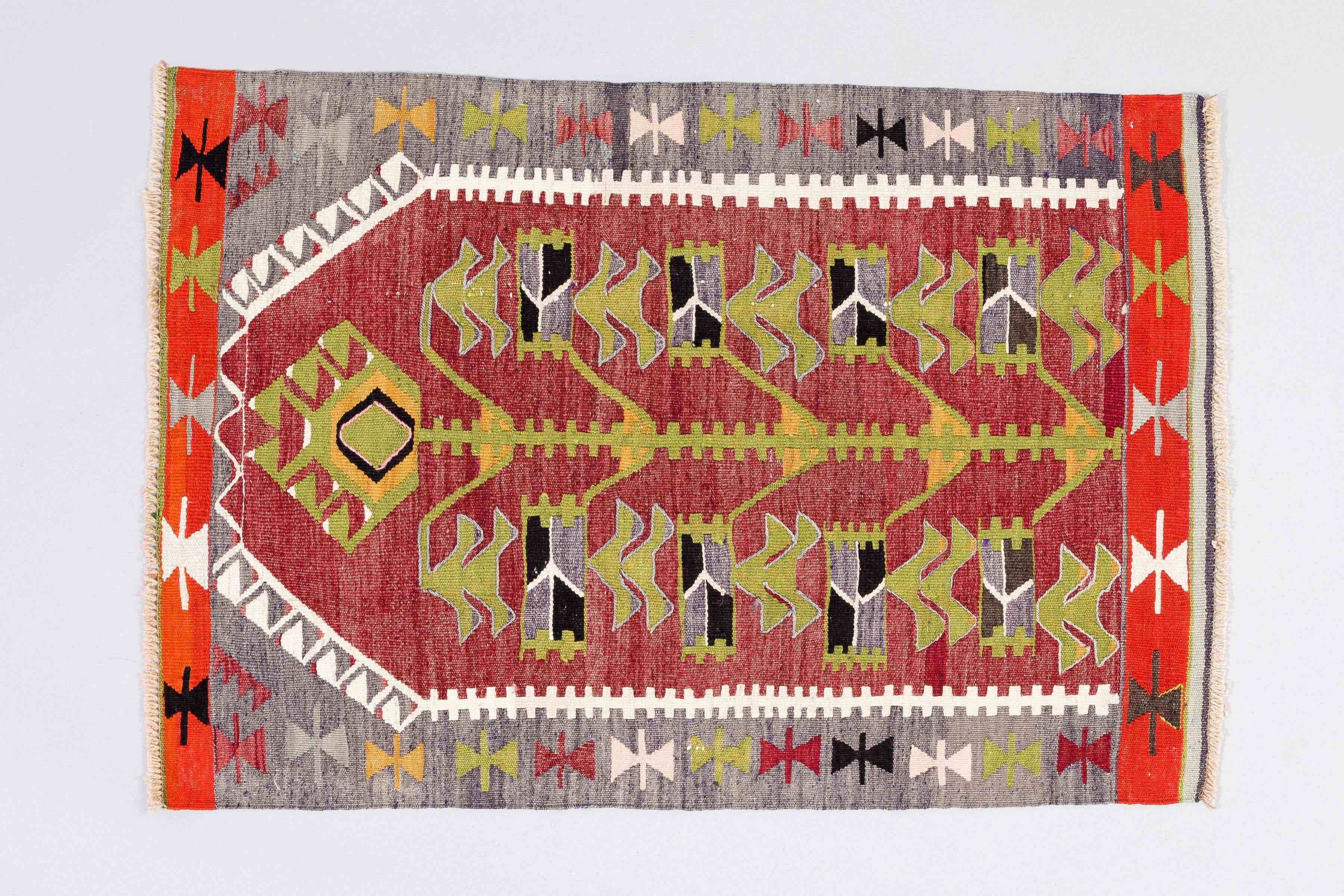 Vintage Kilim Usak 116x78cm - Wild Heart Free Soul