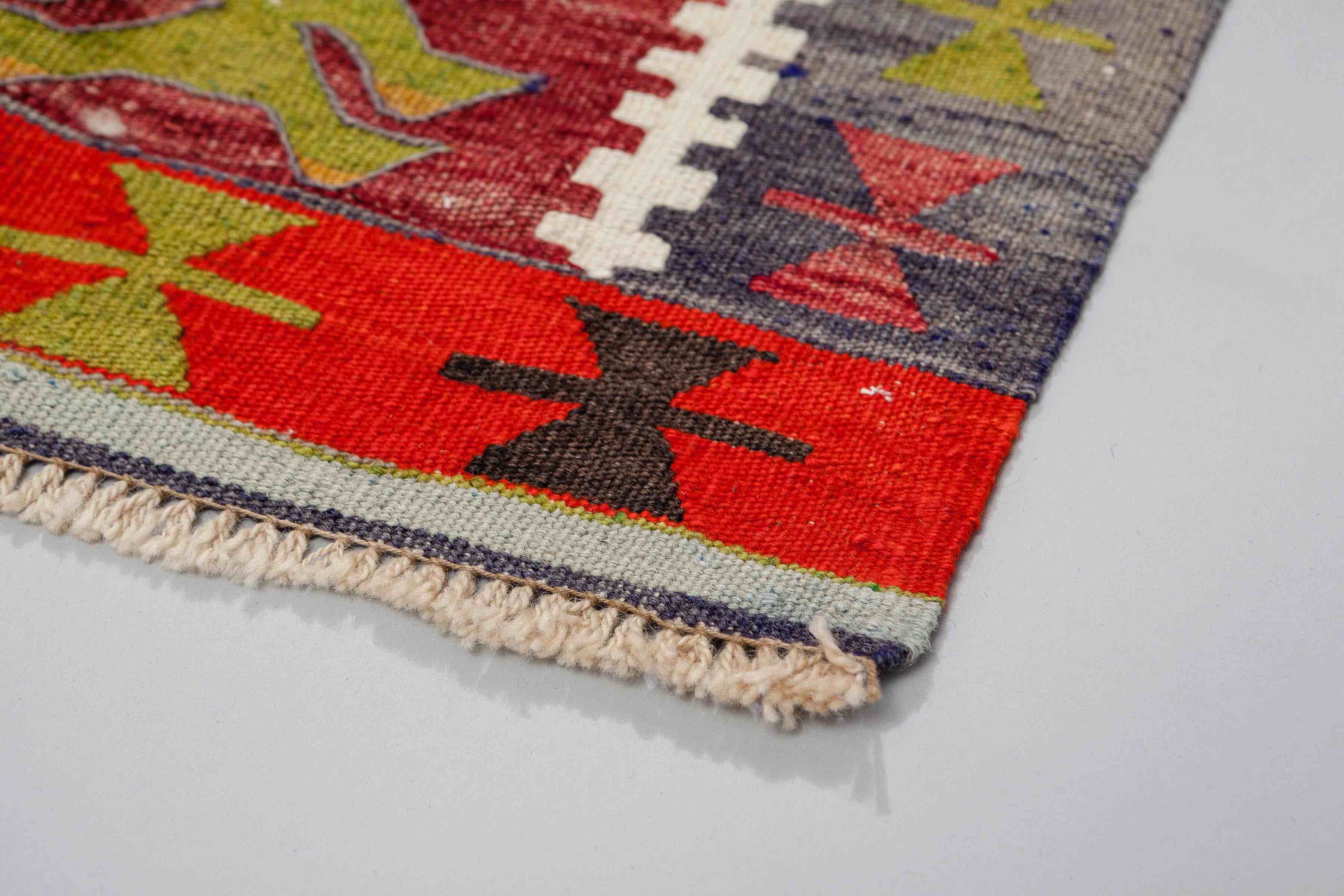 Vintage Kilim Usak 116x78cm - Wild Heart Free Soul