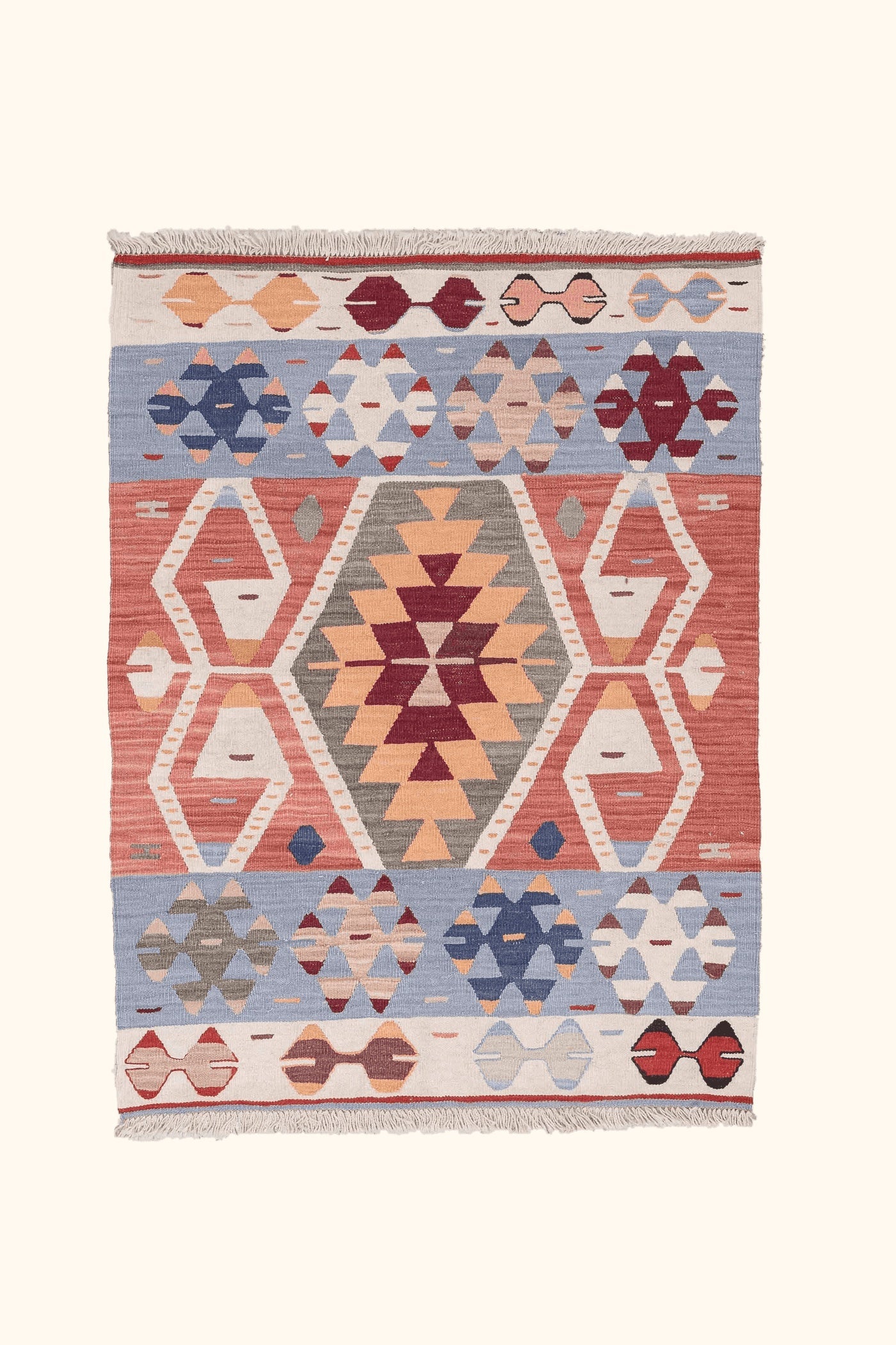 Vintage Kilim Usak 117 x 87cm - Wild Heart Free Soul