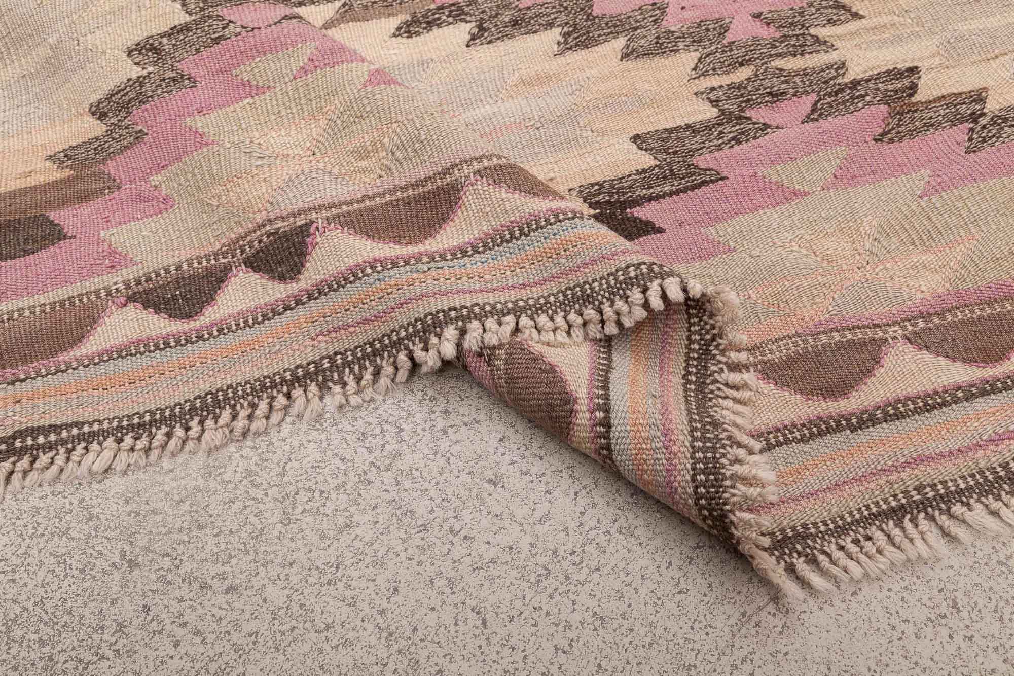 Vintage Kilim, Usak 140x94cm - Wild Heart Free Soul