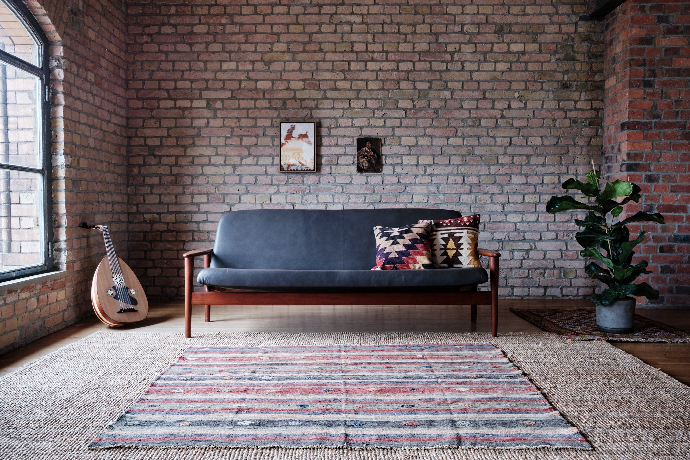 Vintage Kilim Usak 150x160cm - Wild Heart Free Soul