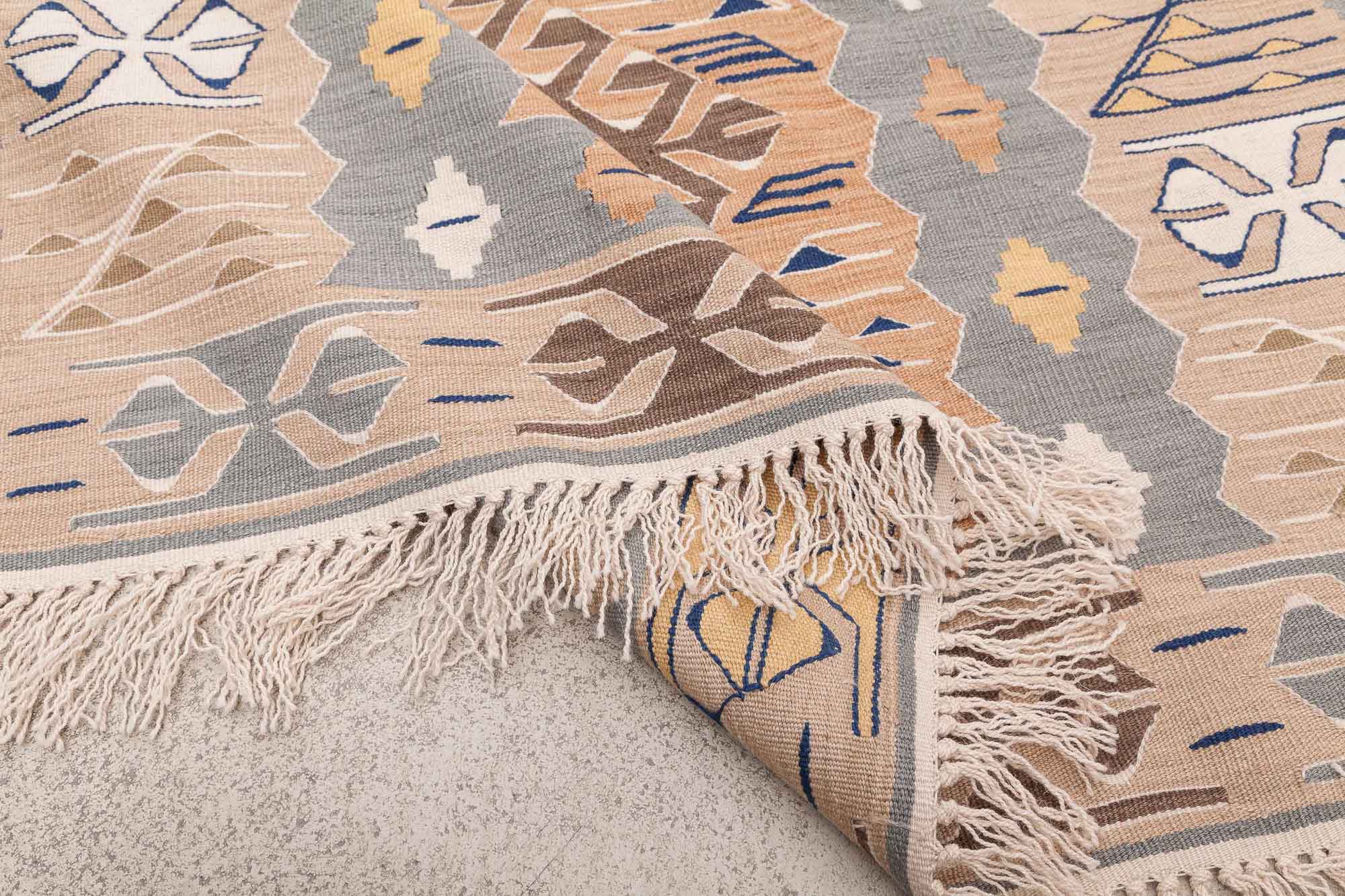 Vintage Kilim Usak 171 x 115cm - Wild Heart Free Soul