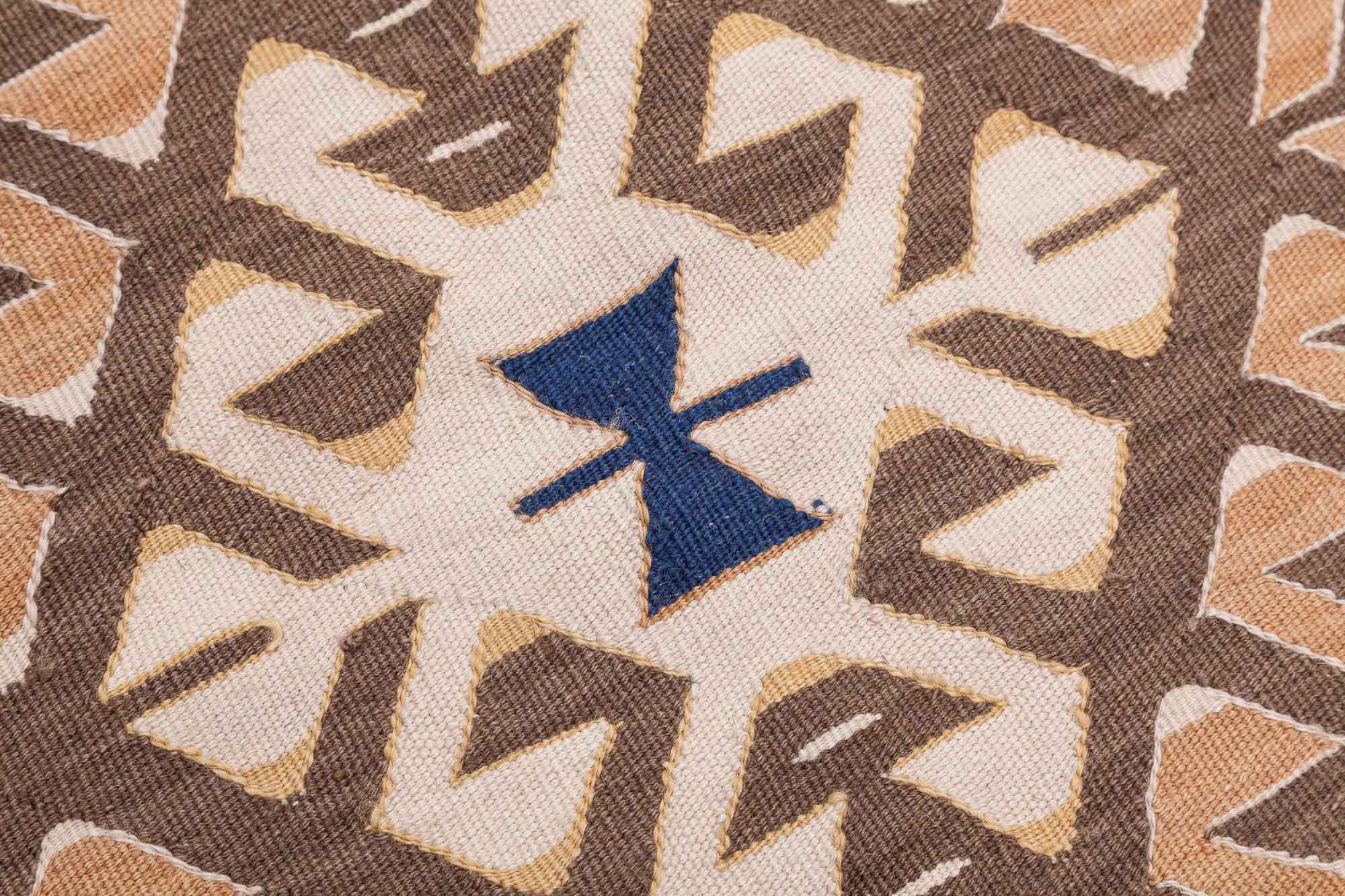 Vintage Kilim Usak 171 x 115cm - Wild Heart Free Soul