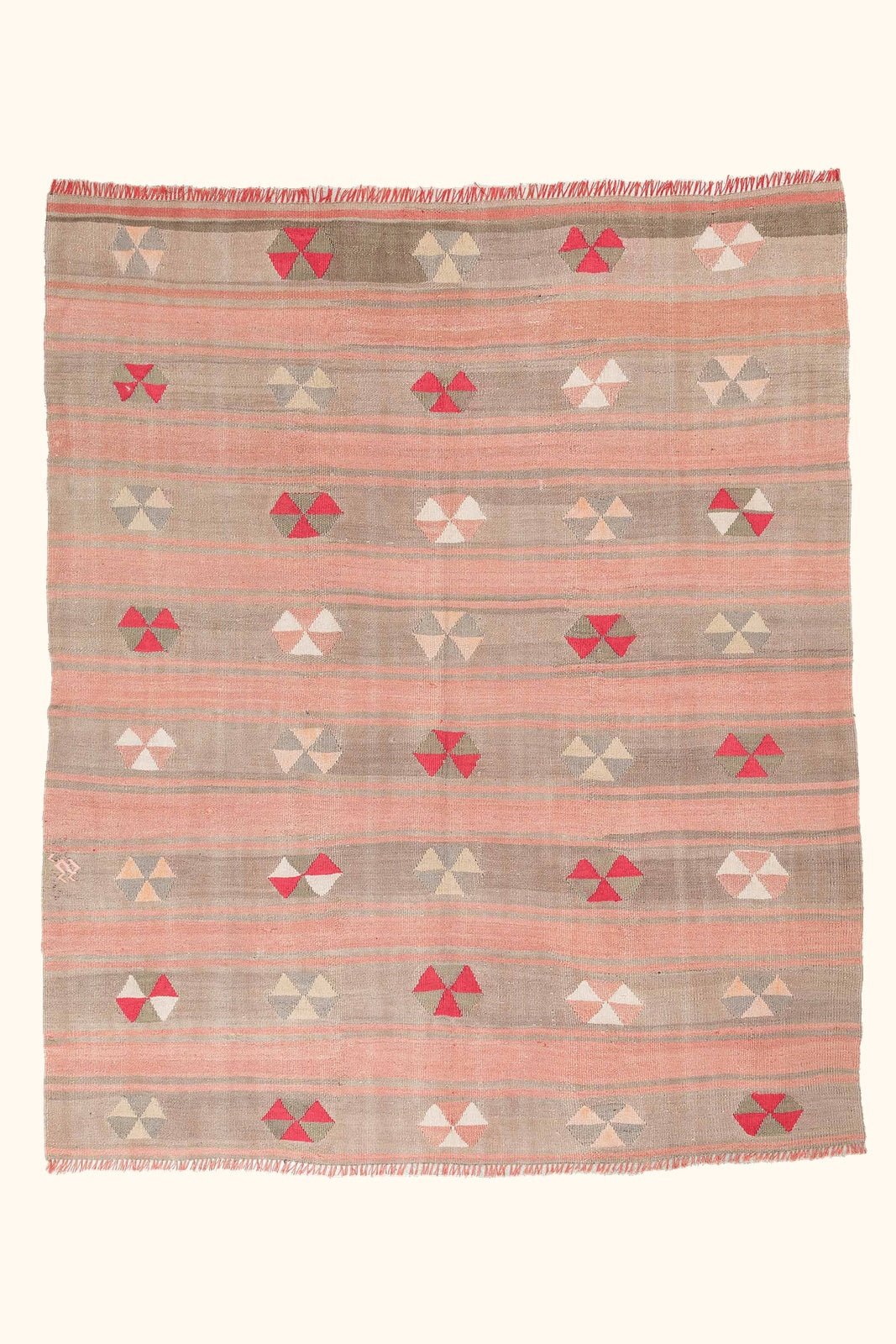 Vintage Kilim Usak 200 x 167cm - Wild Heart Free Soul