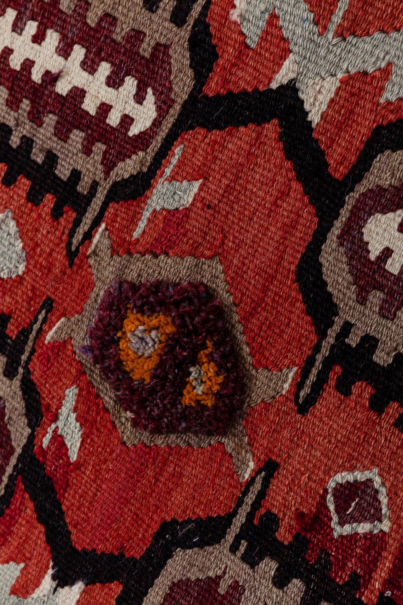 Vintage Kilim Usak 208x130cm - Wild Heart Free Soul