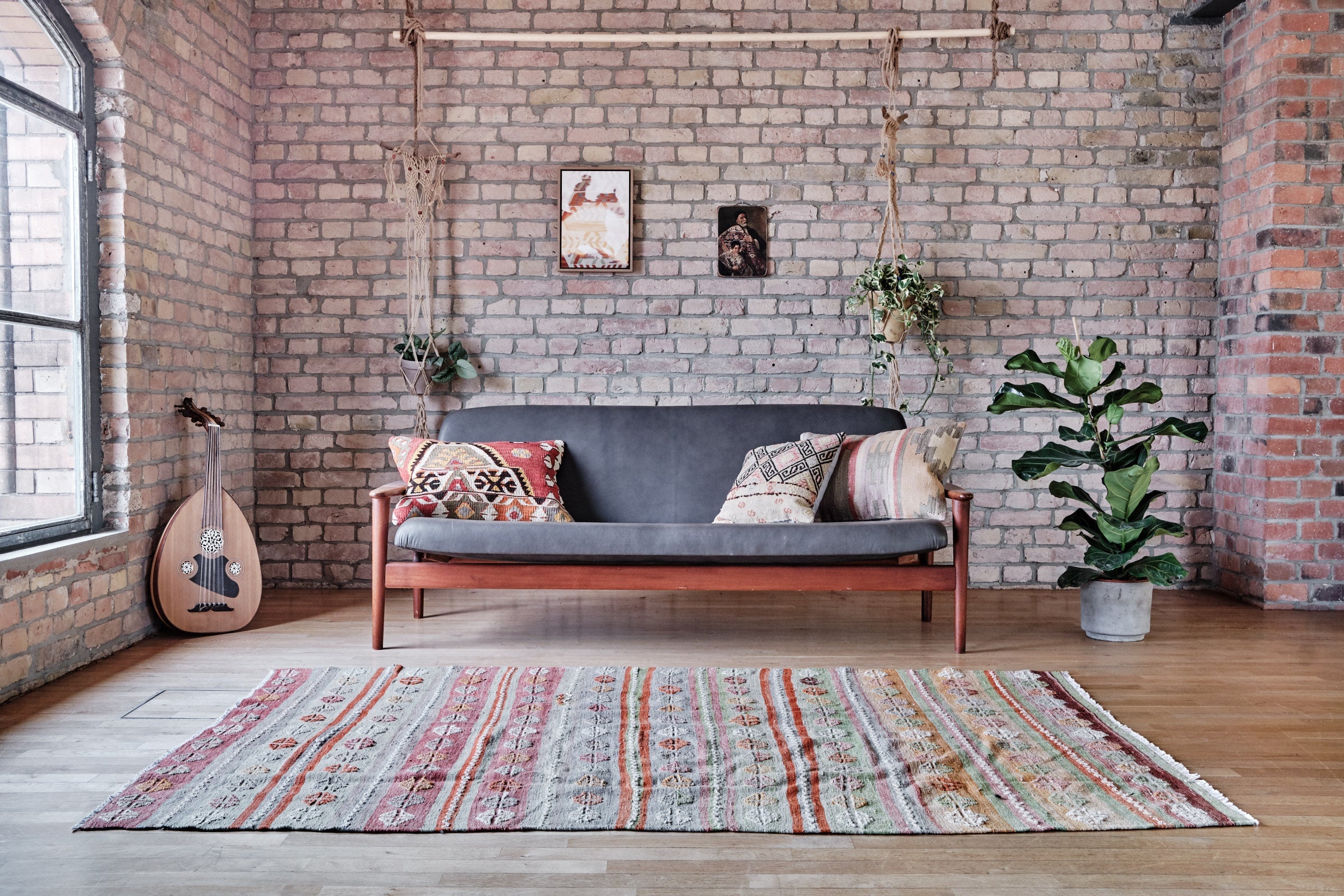 Vintage Kilim Usak 214x137cm - Wild Heart Free Soul