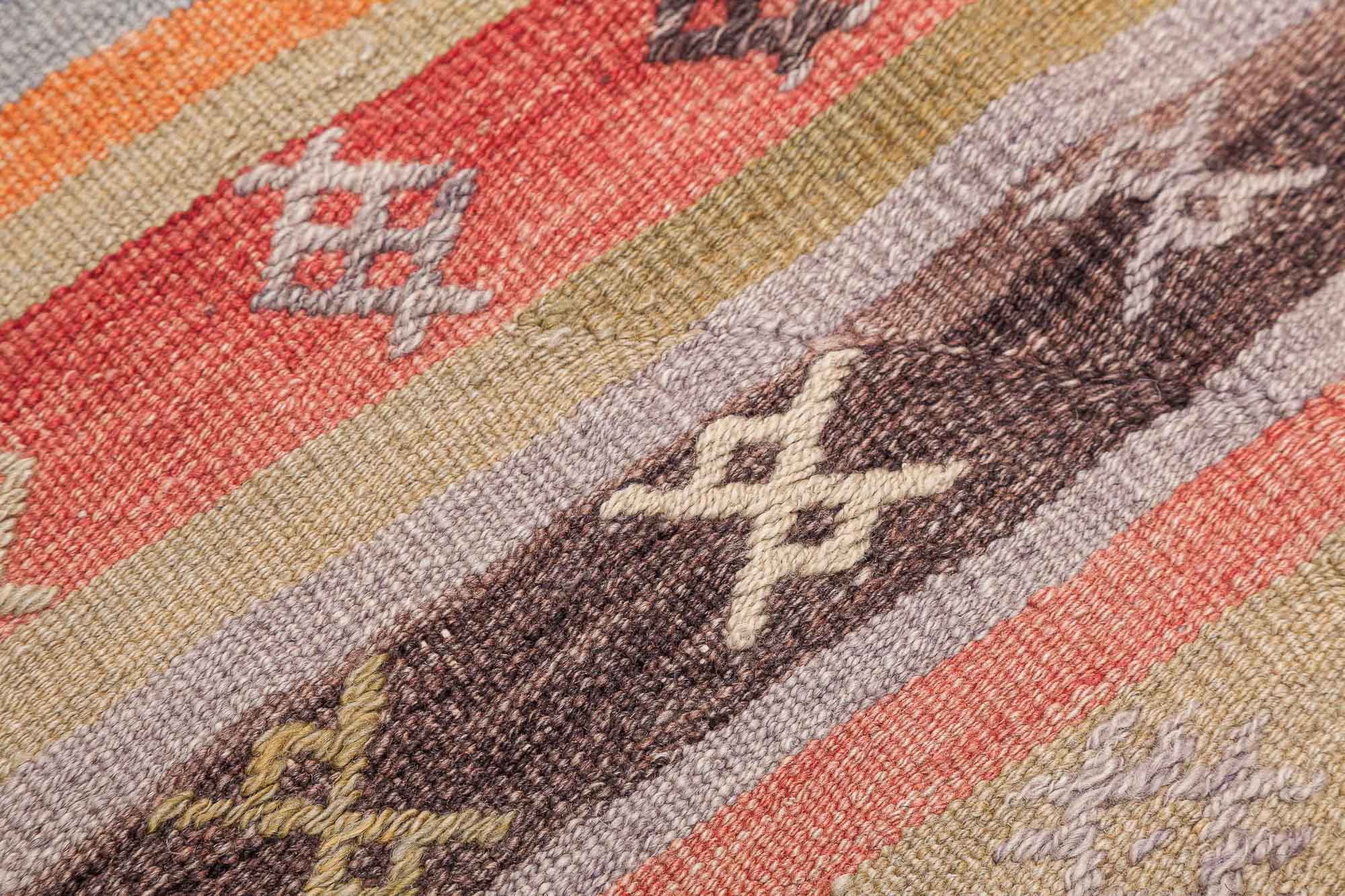 Vintage Kilim Usak 237 x 158cm - Wild Heart Free Soul