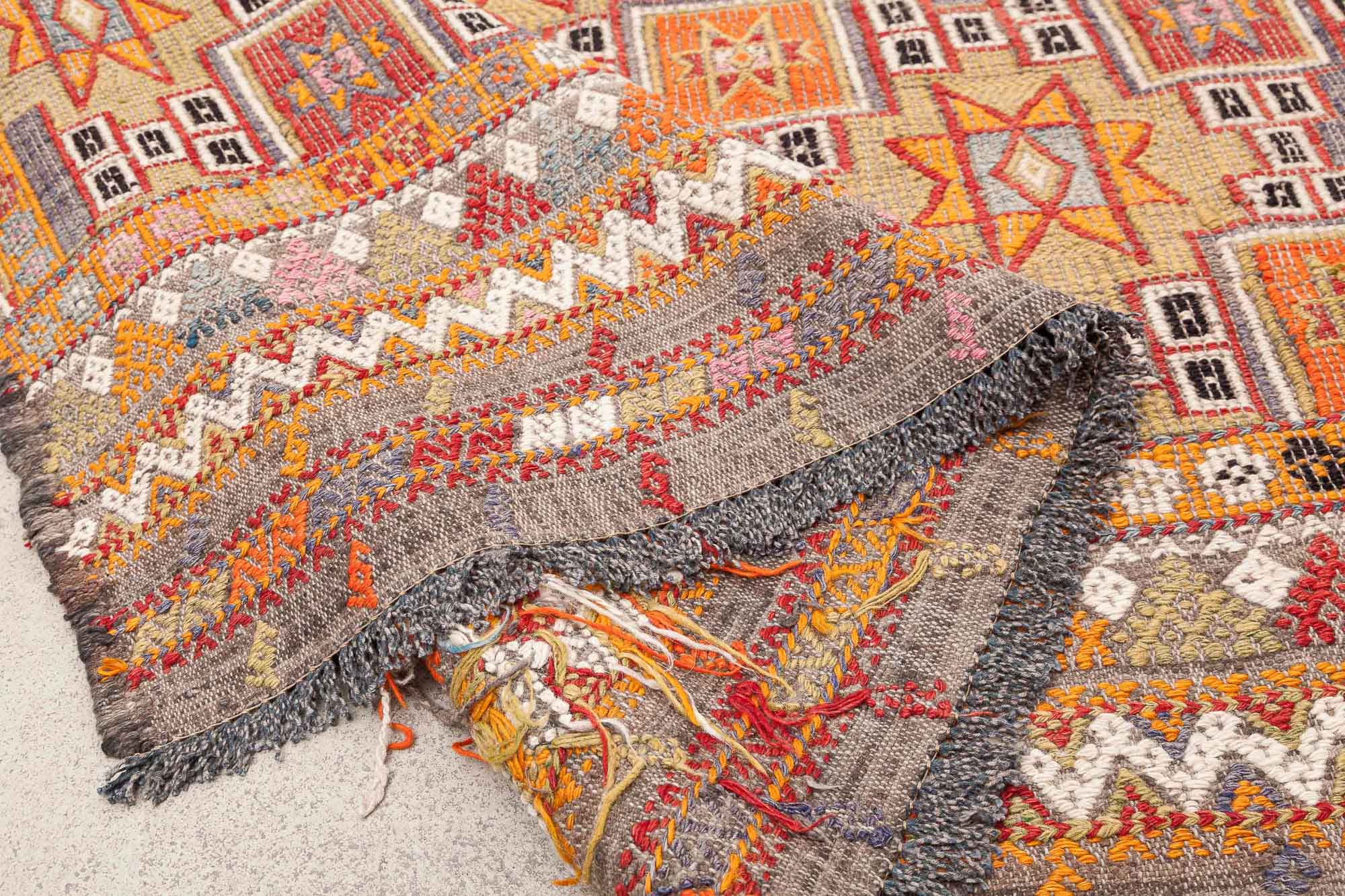 Vintage Kilim Usak 260 x 180 cm - Wild Heart Free Soul