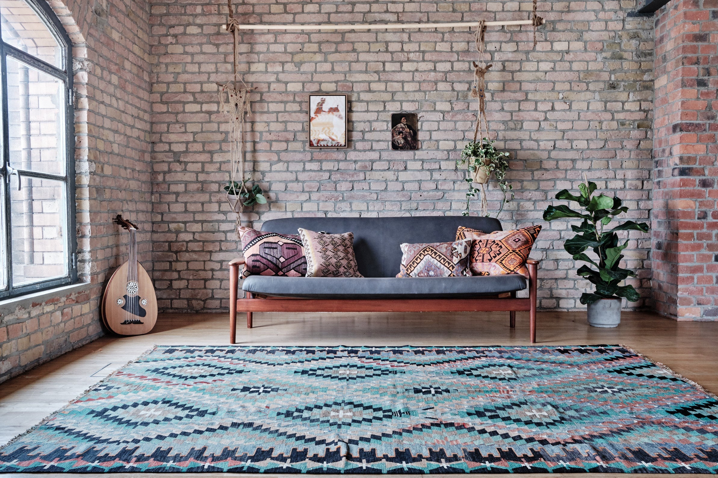 Vintage Kilim Usak 264x196cm - Wild Heart Free Soul