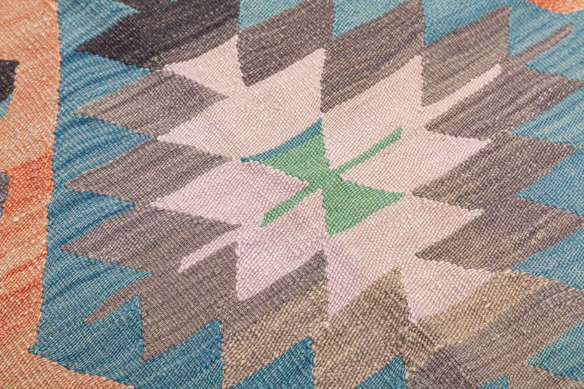 Vintage Kilim Usak 266 x 180cm - Wild Heart Free Soul