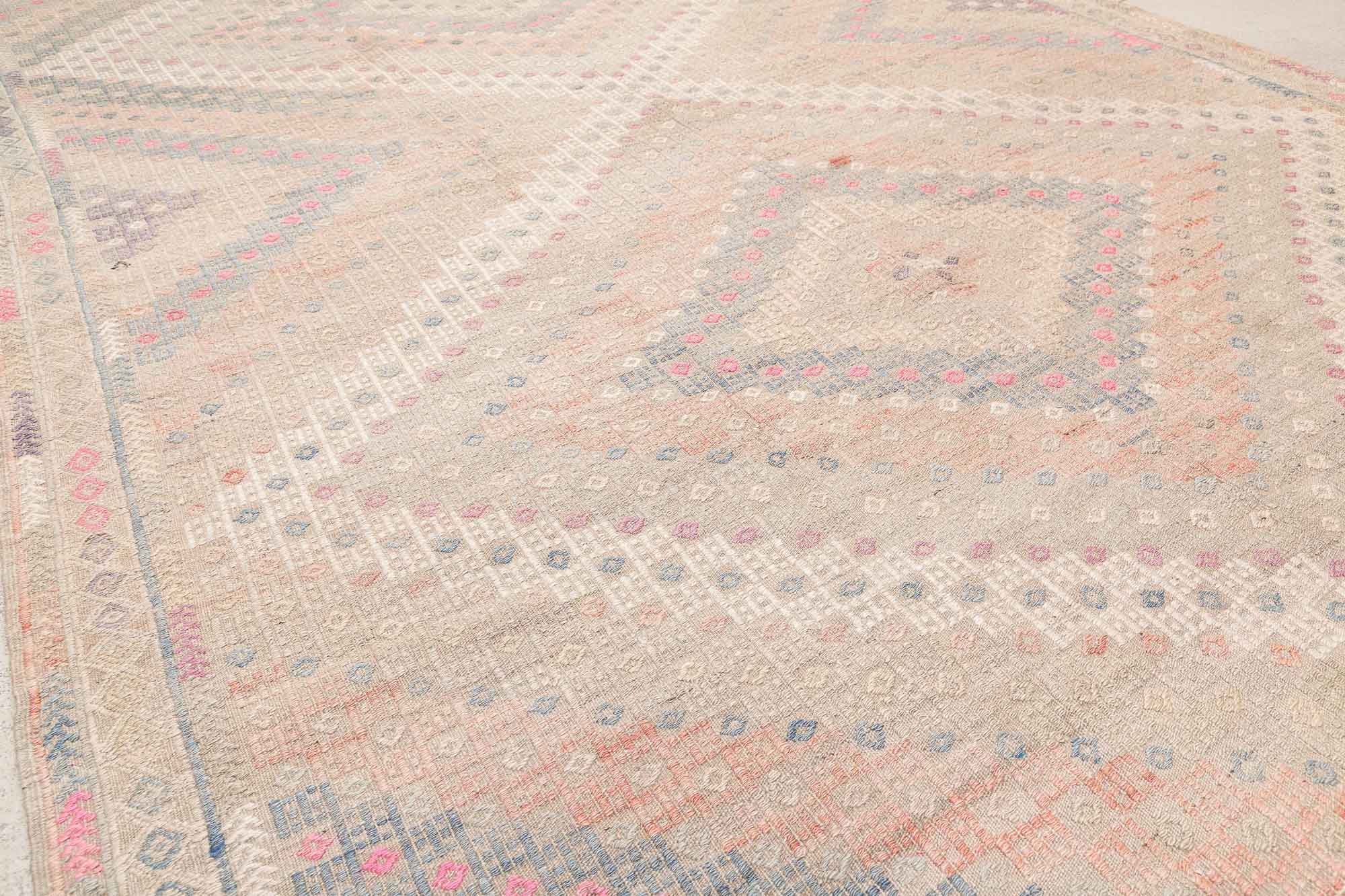 Vintage Kilim Usak 270 x 172 cm - Wild Heart Free Soul