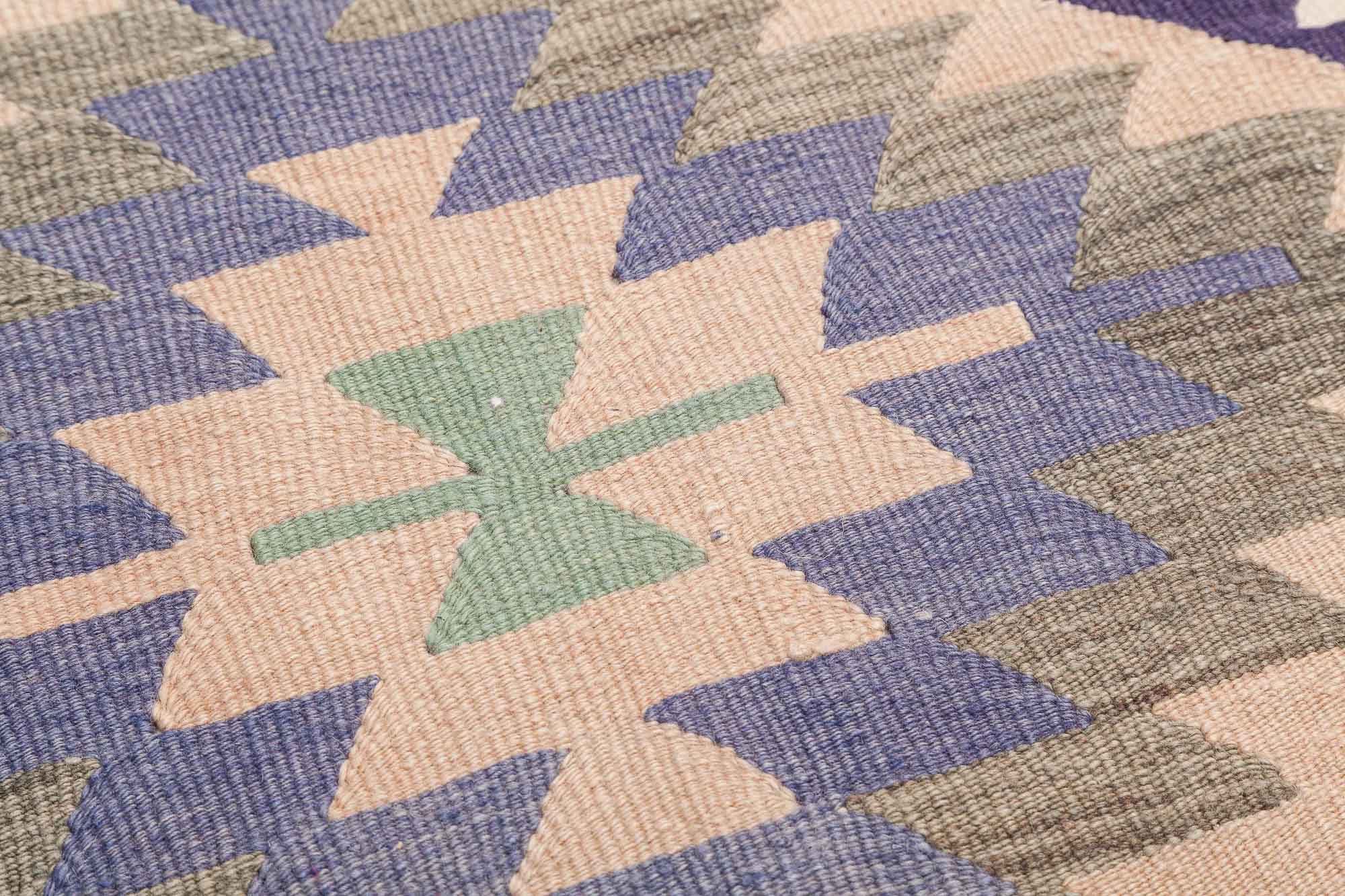 Vintage Kilim, Usak 285 x 190cm - Wild Heart Free Soul