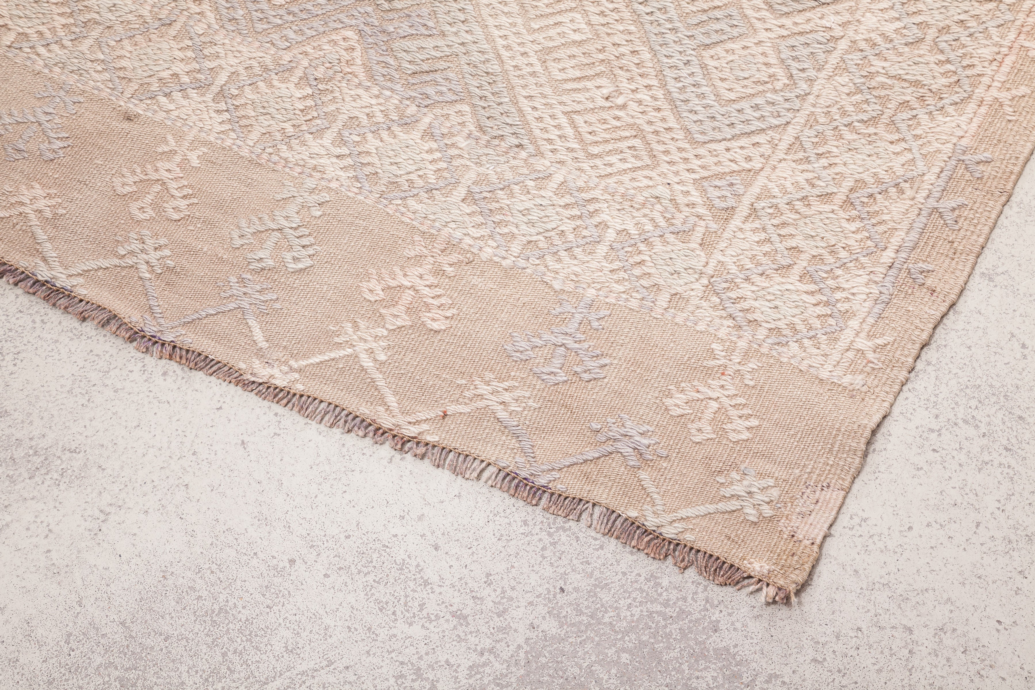 Vintage Kilim Usak 296x196cm - Wild Heart Free Soul